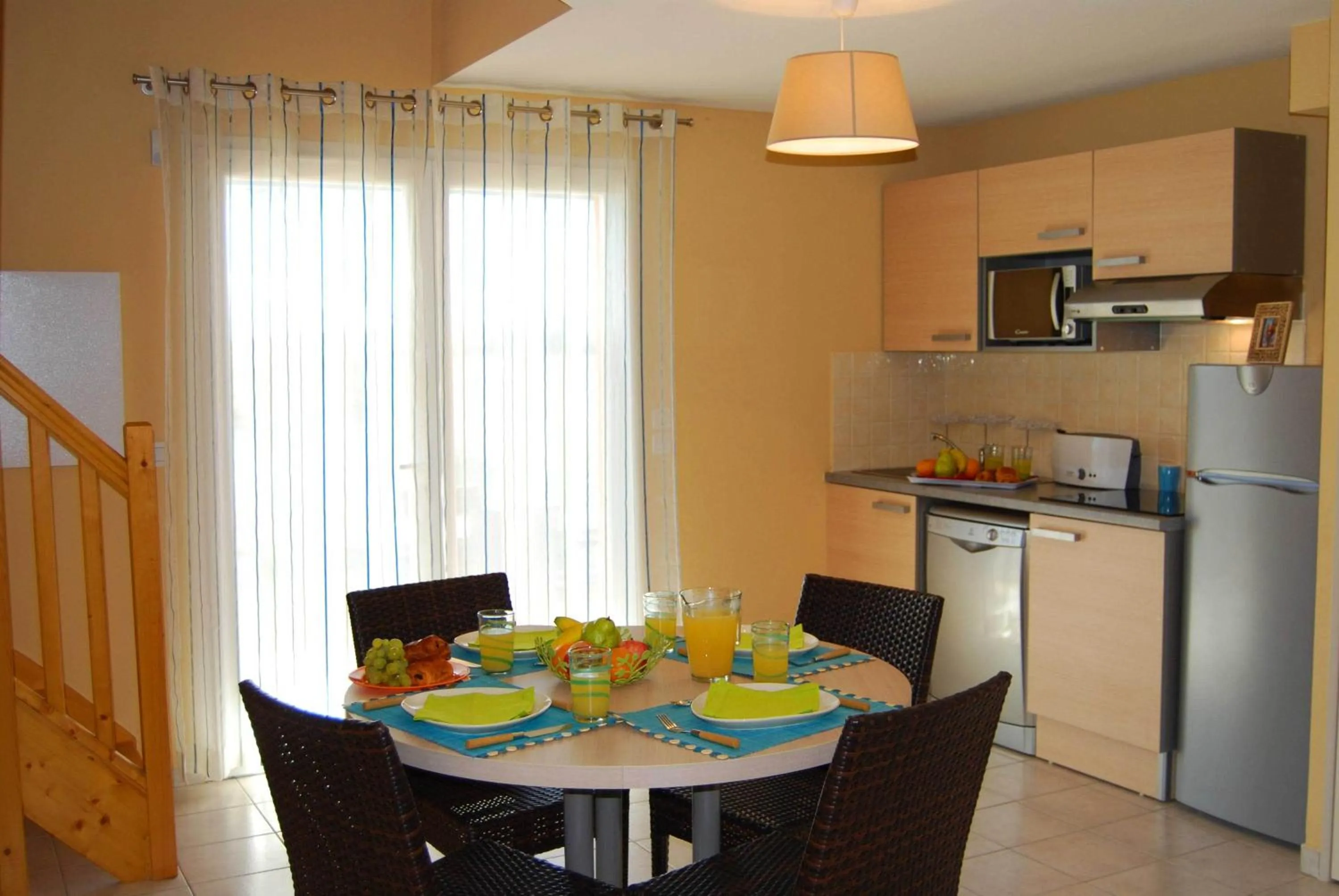 Dining area in Lagrange Grand Bleu Vacances – Résidence Le Mas de Torreilles
