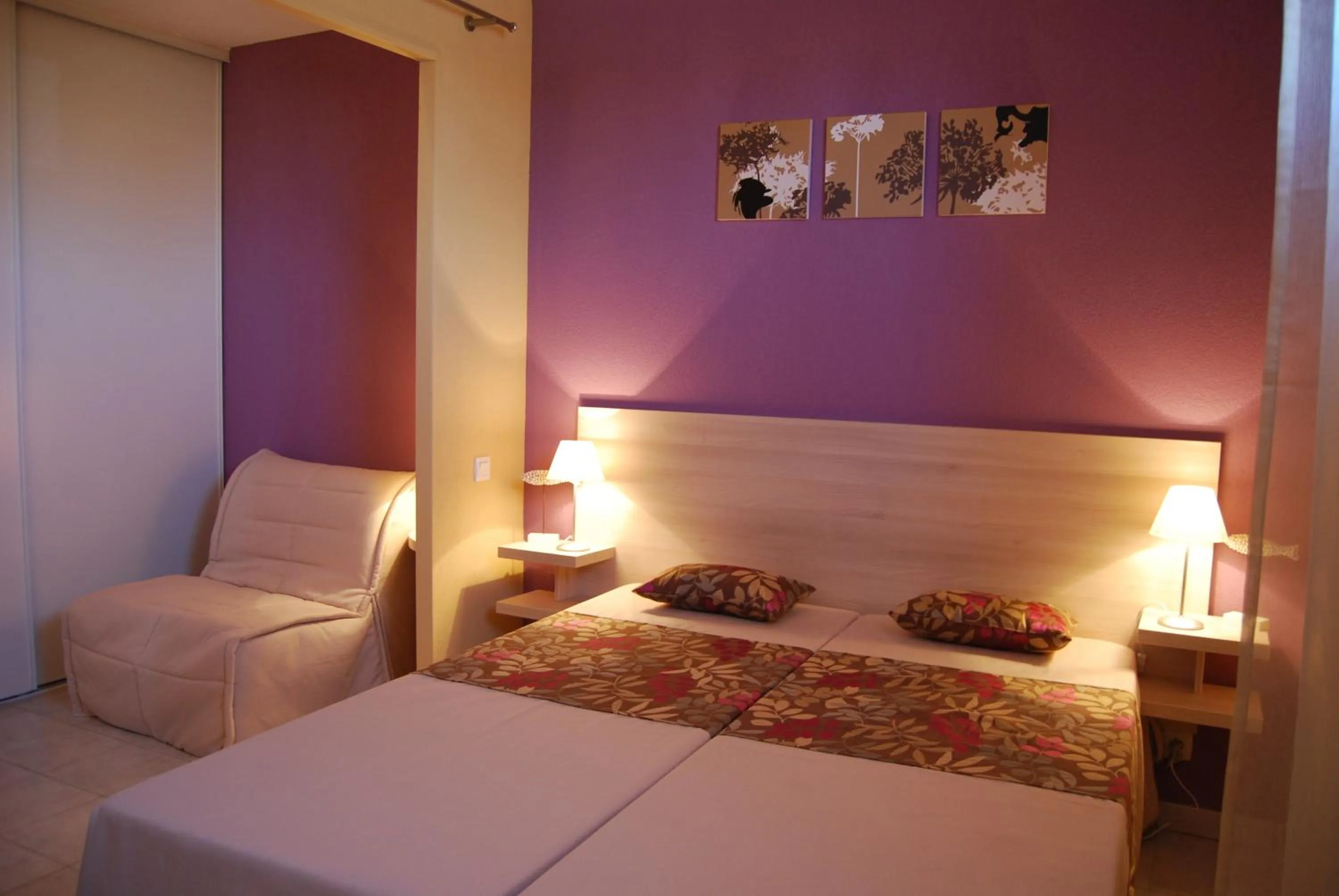 Bedroom, Bed in Lagrange Grand Bleu Vacances – Résidence Le Mas de Torreilles