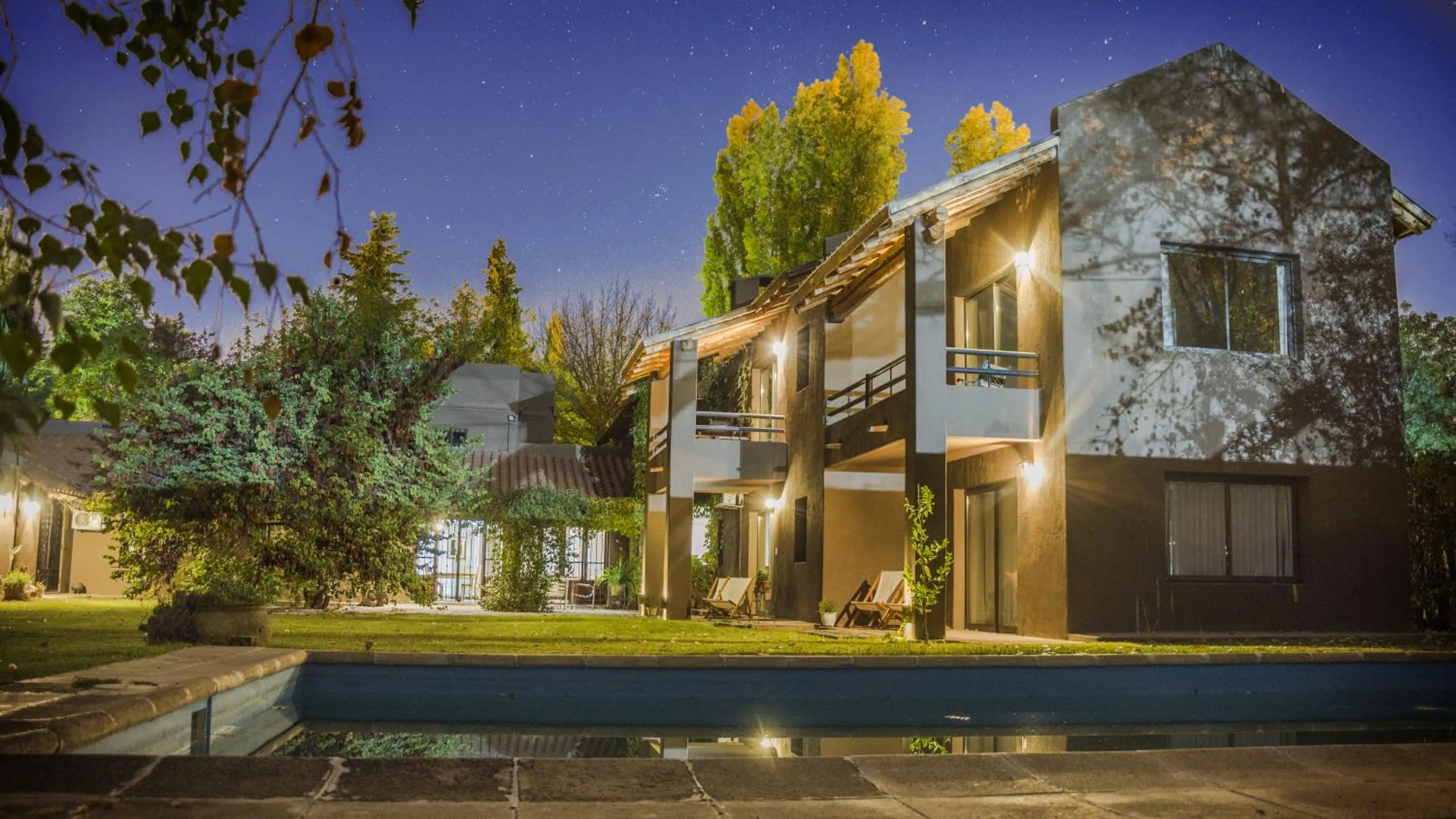 Property building in Casa Lopez