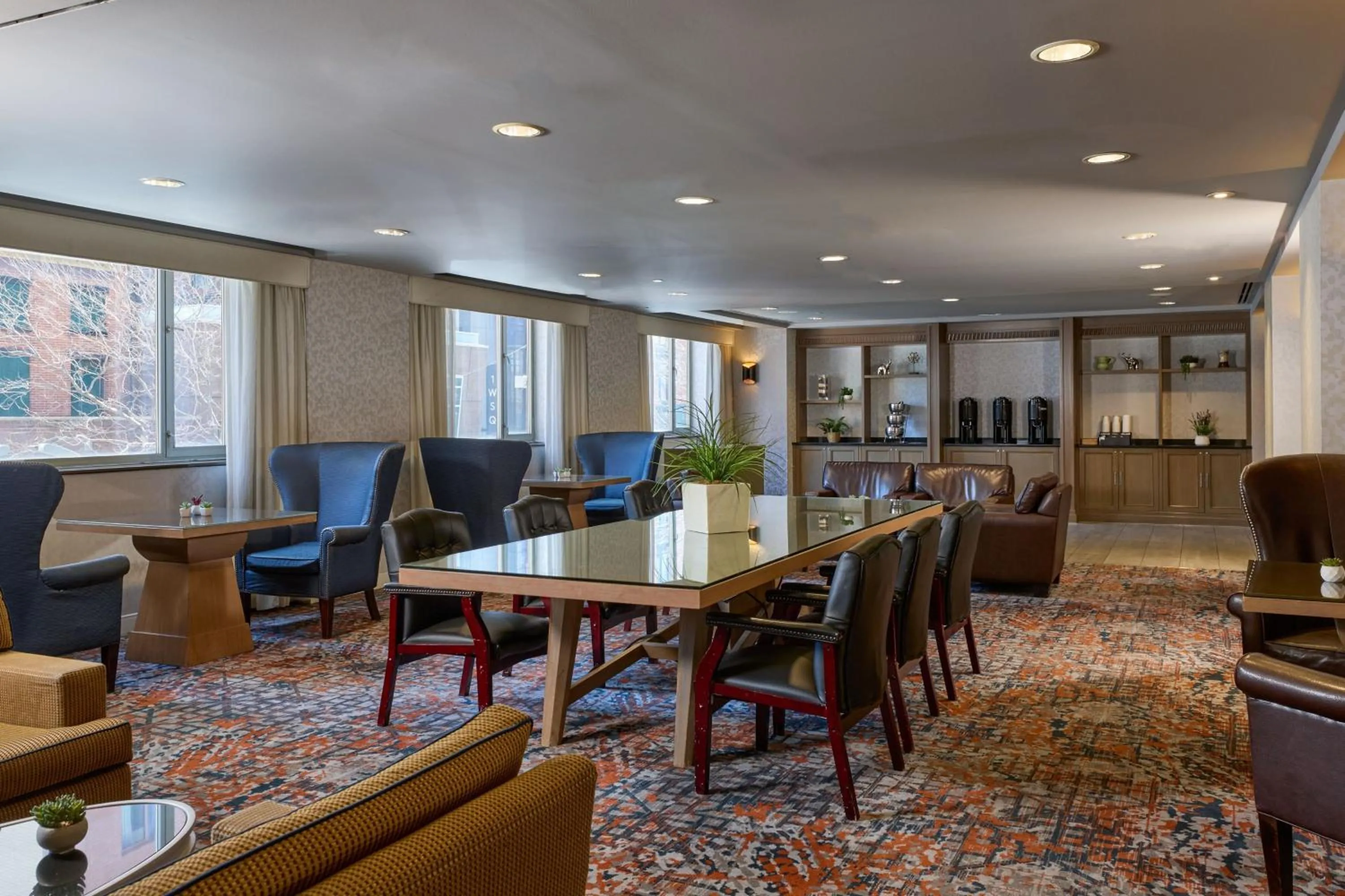 Lounge or bar in Sheraton Brooklyn New York