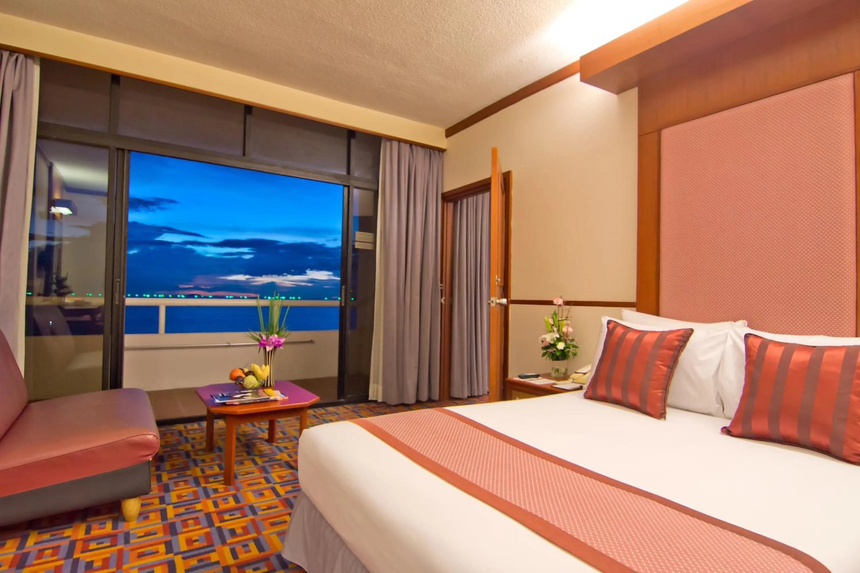 Bed in Ambassador City Jomtien Ocean Wing - SHA Plus
