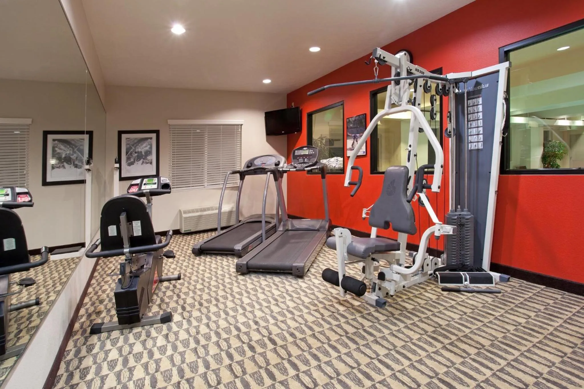Fitness centre/facilities in Holiday Inn Express Ogden by IHG