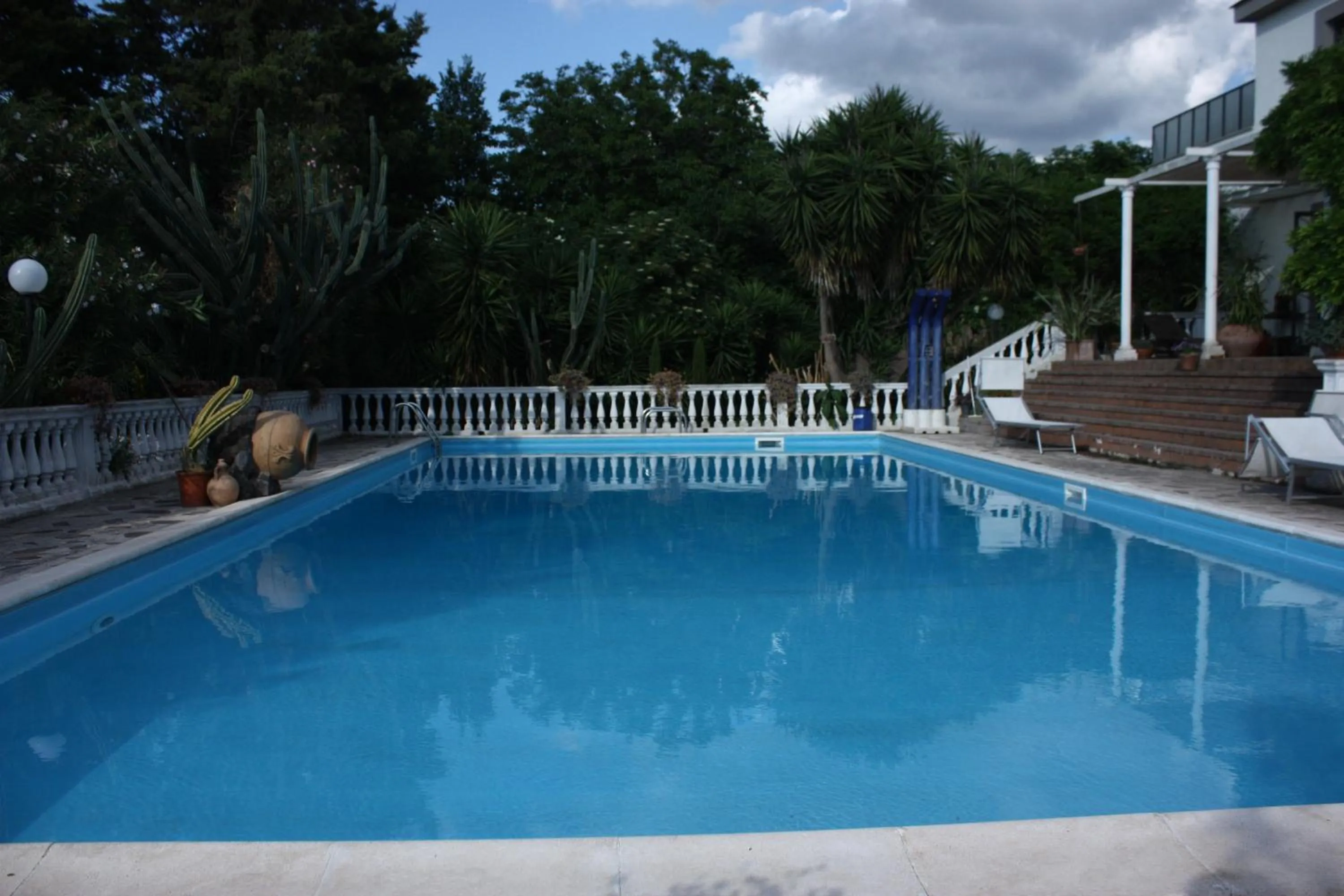 Pool view in B&B LA MARCHESA