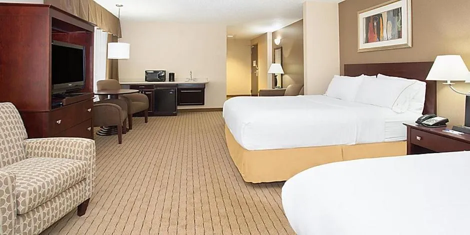 Bed in Holiday Inn Express Hotel & Suites Minot South by IHG