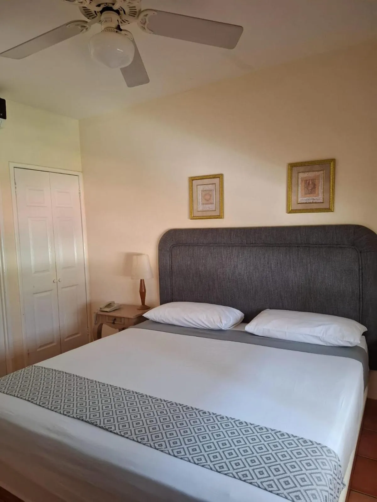 Bed in Suites Las Palmas