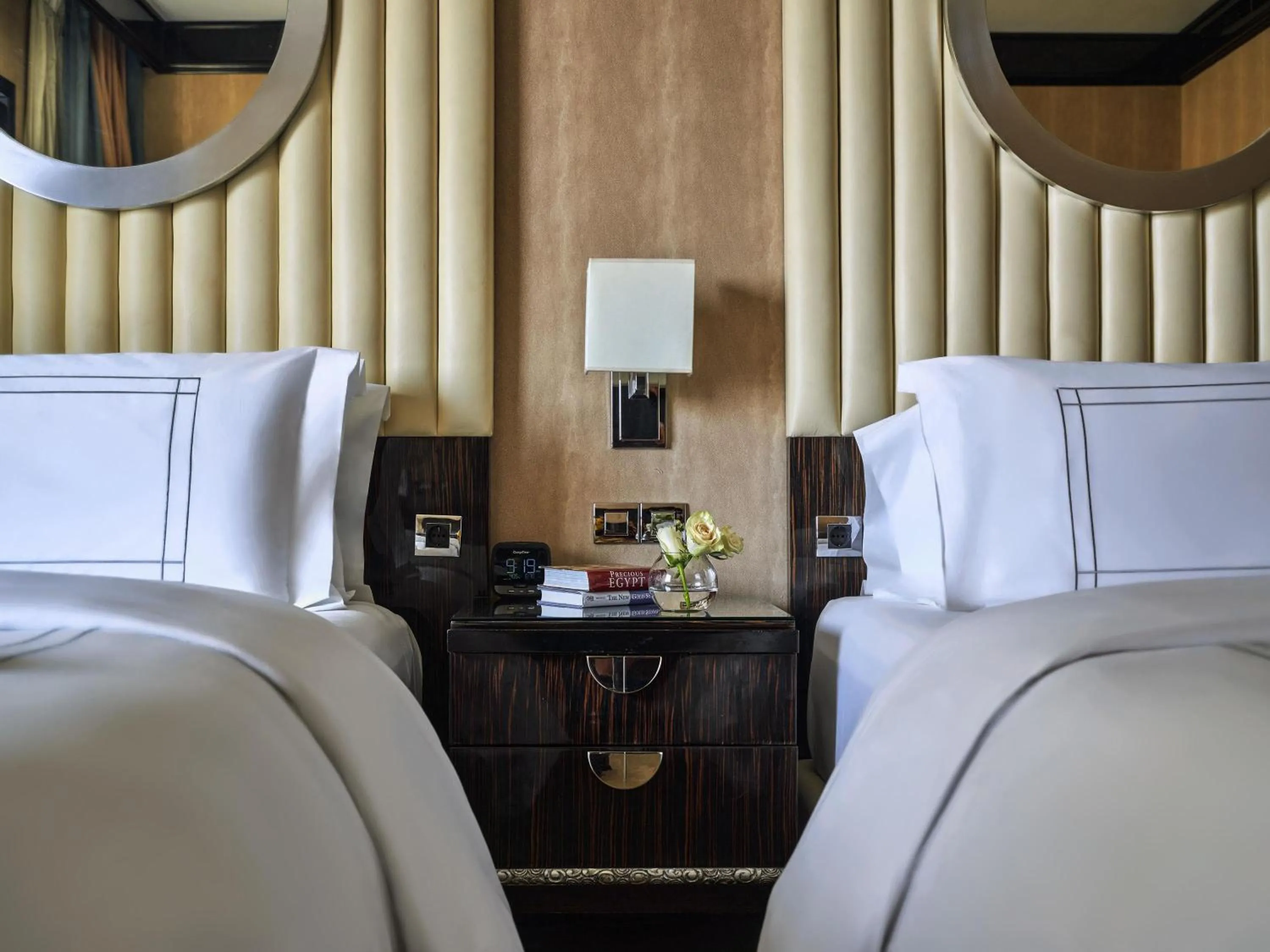 Bedroom, Bed in Fairmont Nile City