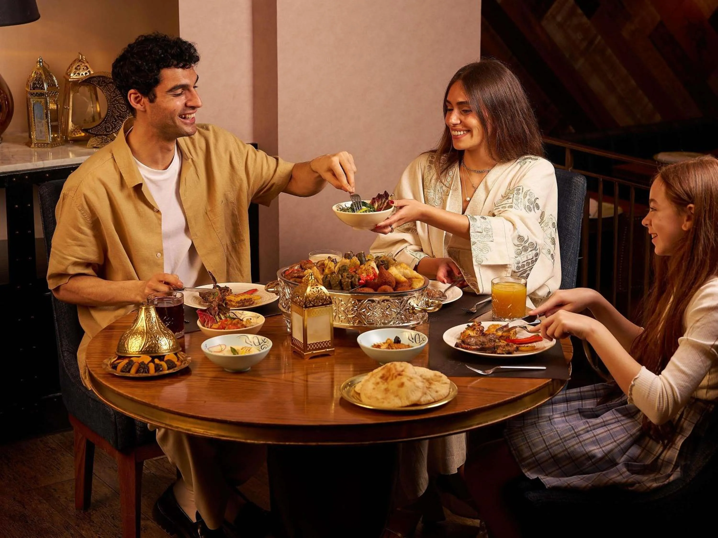 Restaurant/places to eat in Fairmont Nile City