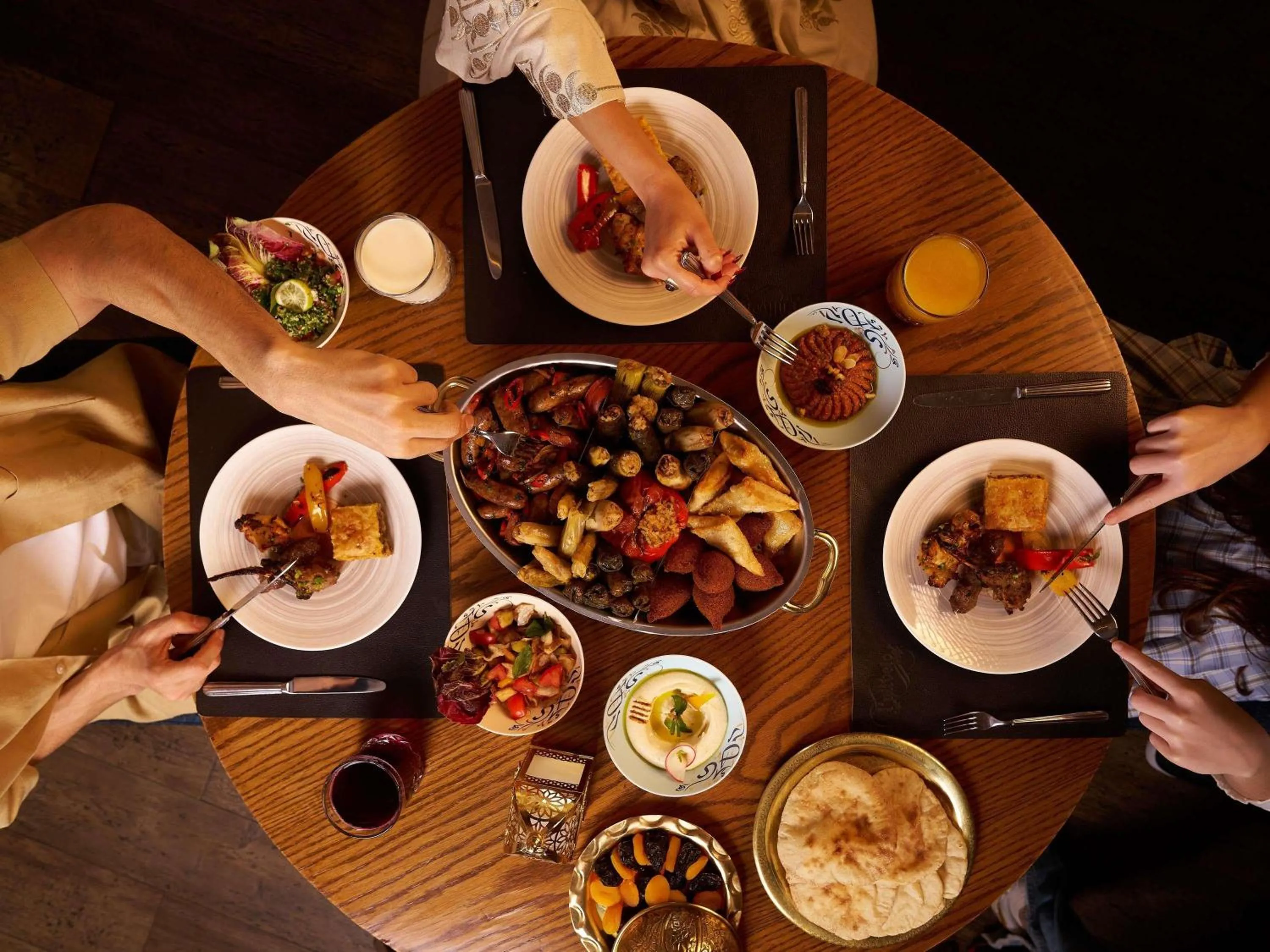 Restaurant/places to eat in Fairmont Nile City