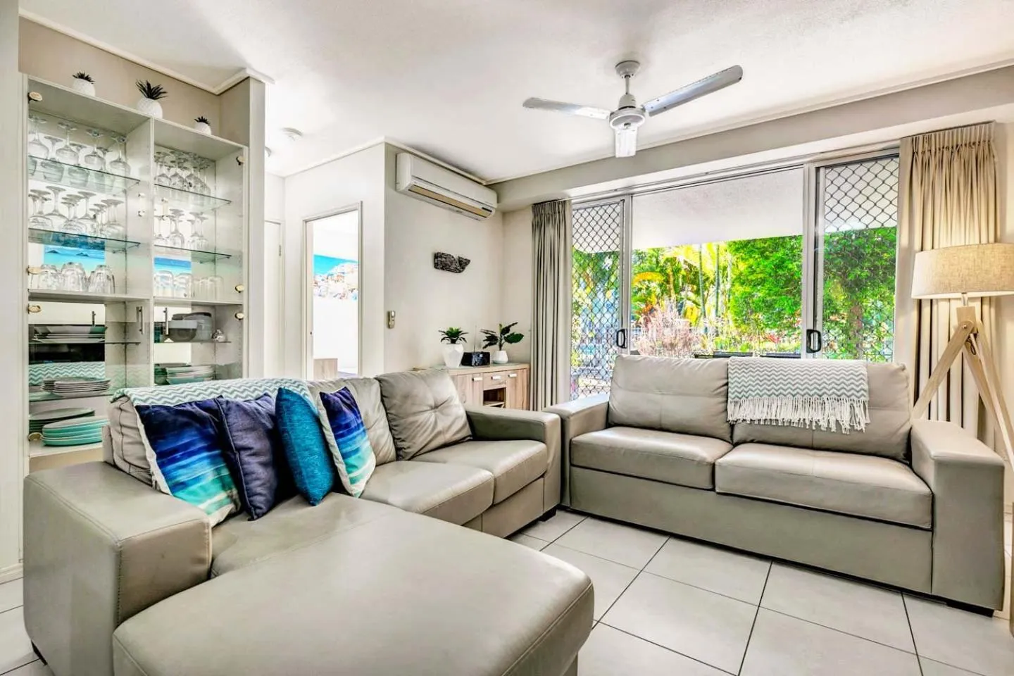 Living room in Ramada Encore by Wyndham Whale Cove