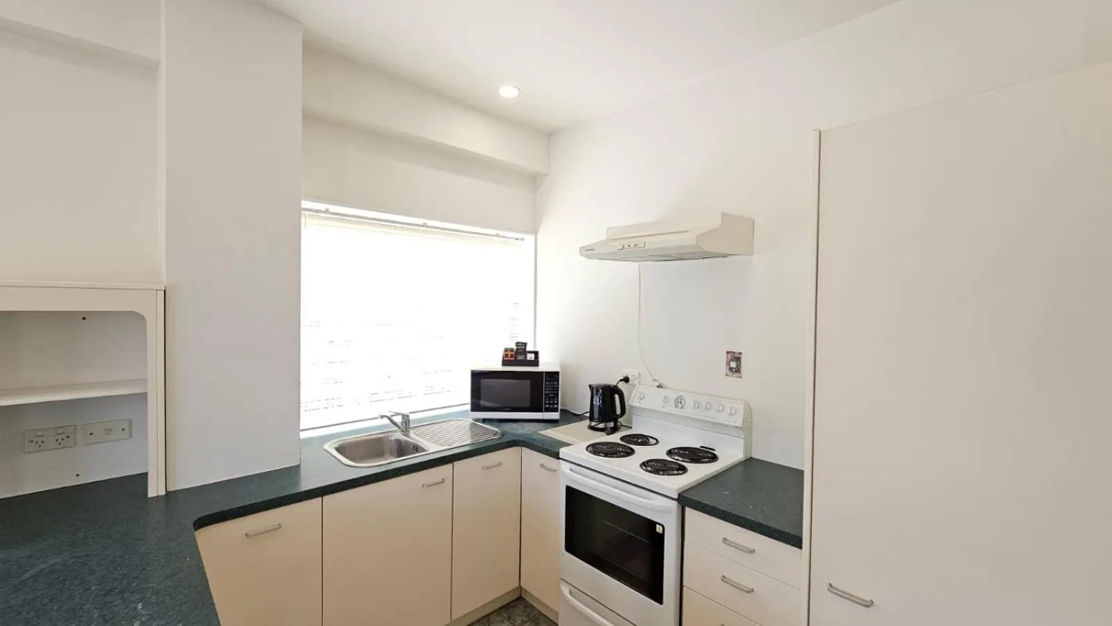 U Studios Paraparaumu Beach