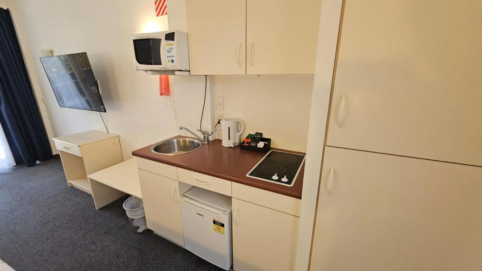 U Studios Paraparaumu Beach