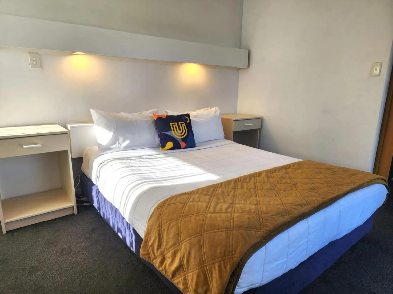 Bed in U Studios Paraparaumu Beach