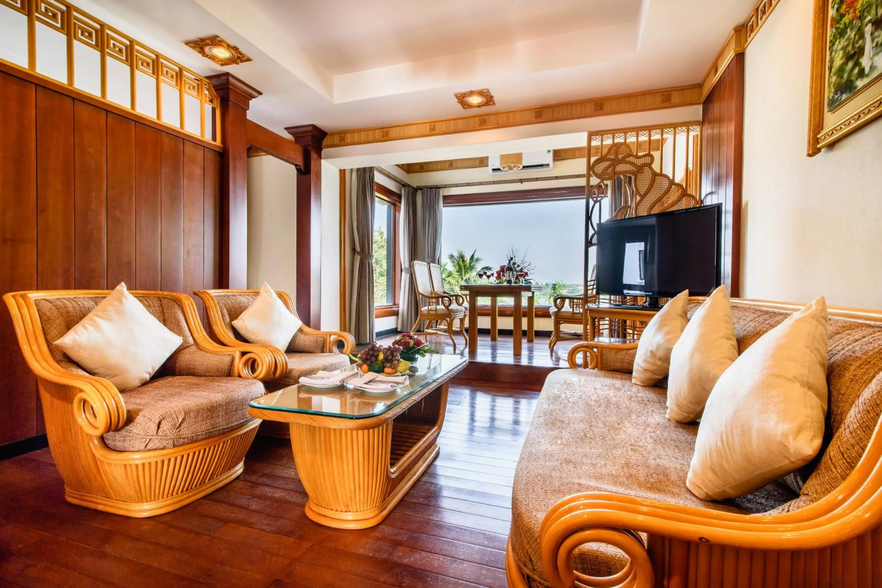 Living room in Huong Giang Hotel Resort & Spa