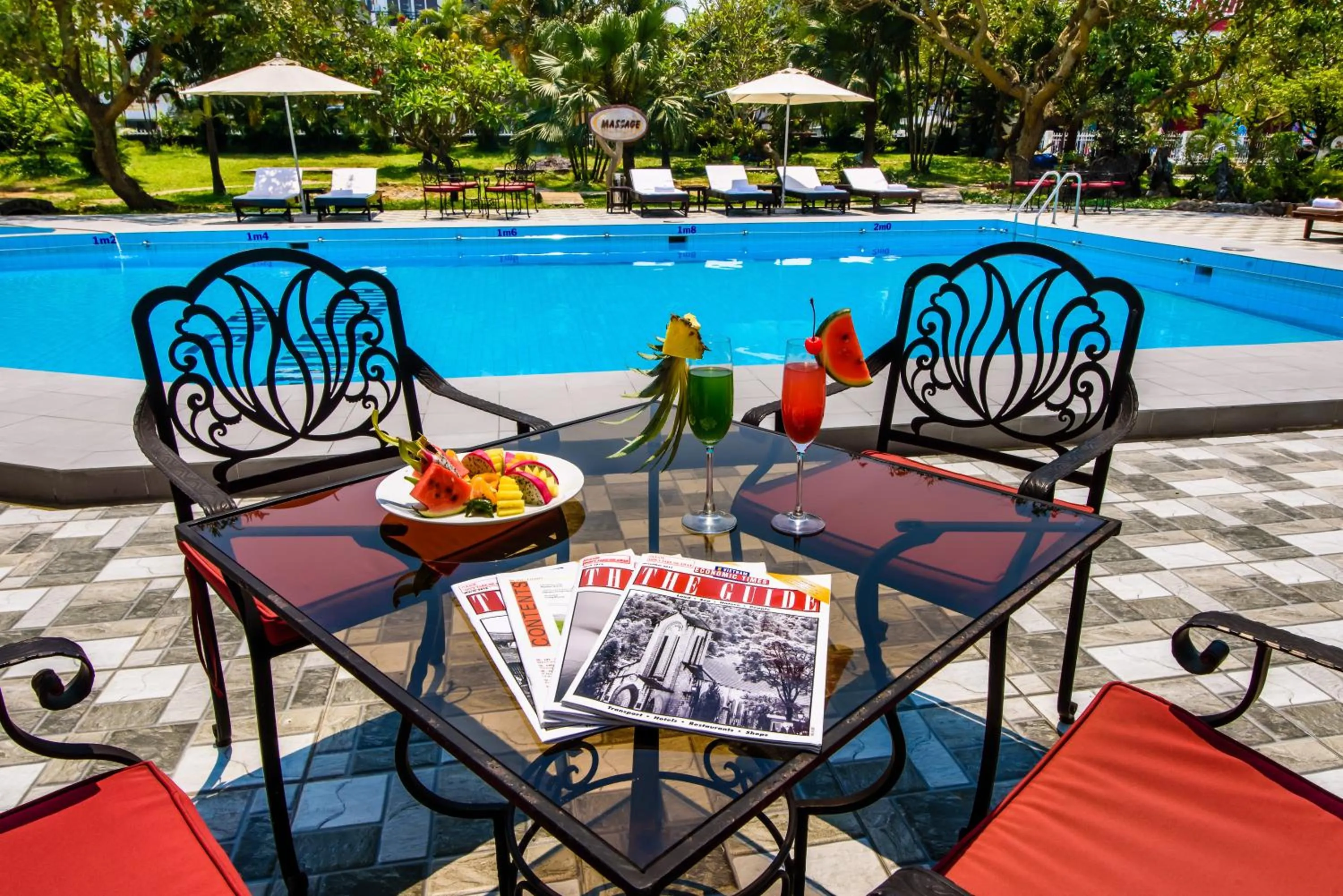 Swimming pool in Huong Giang Hotel Resort & Spa