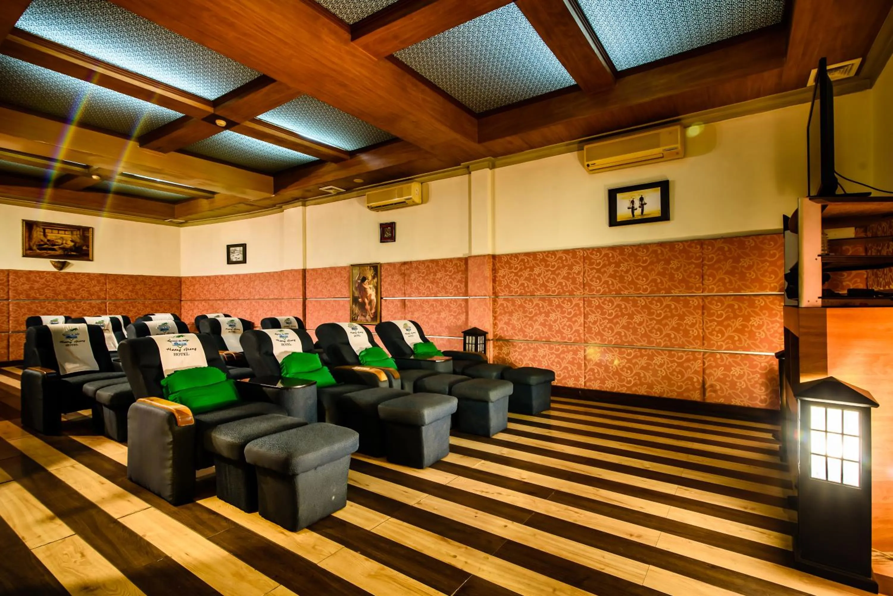 Massage in Huong Giang Hotel Resort & Spa