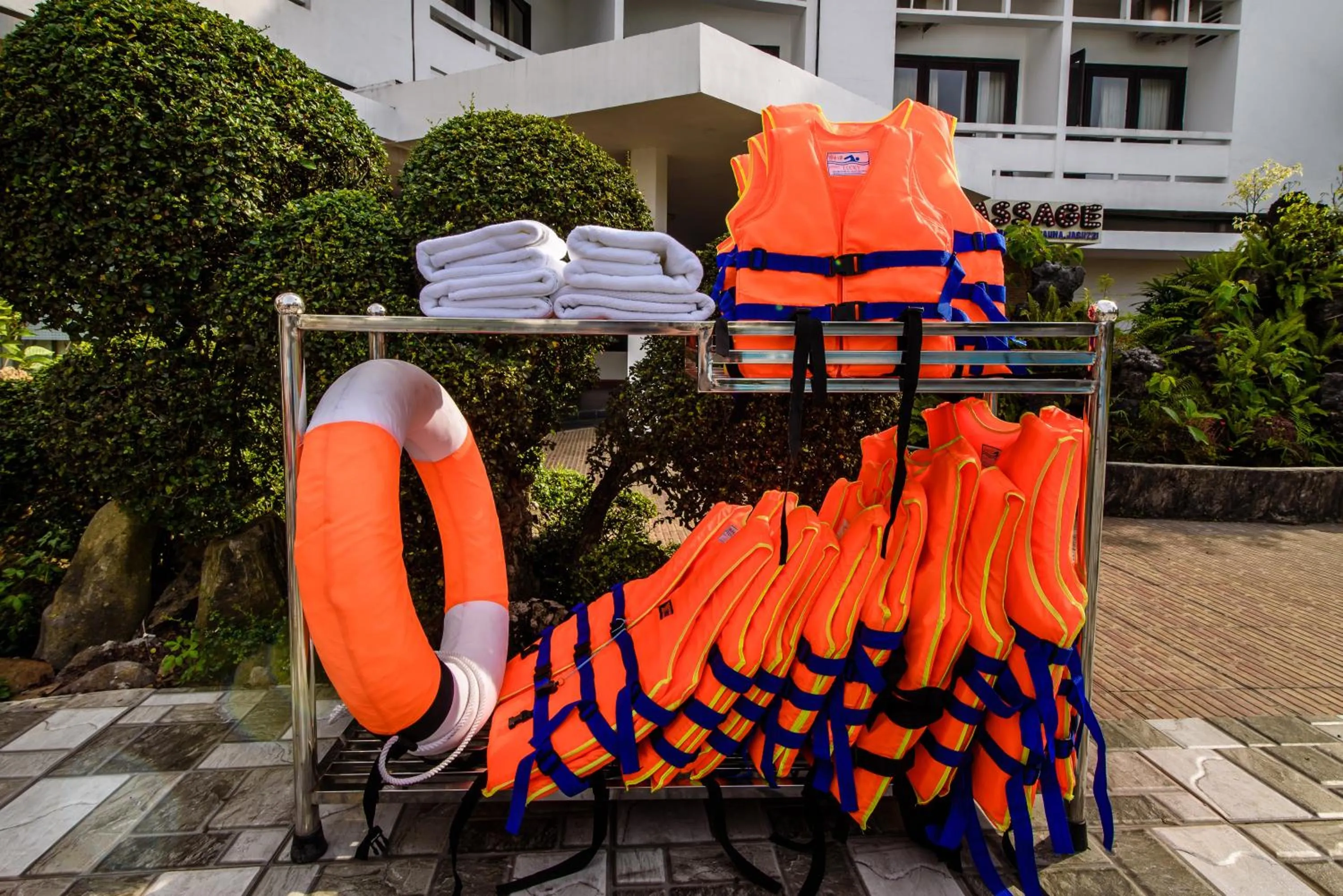 Swimming pool in Huong Giang Hotel Resort & Spa