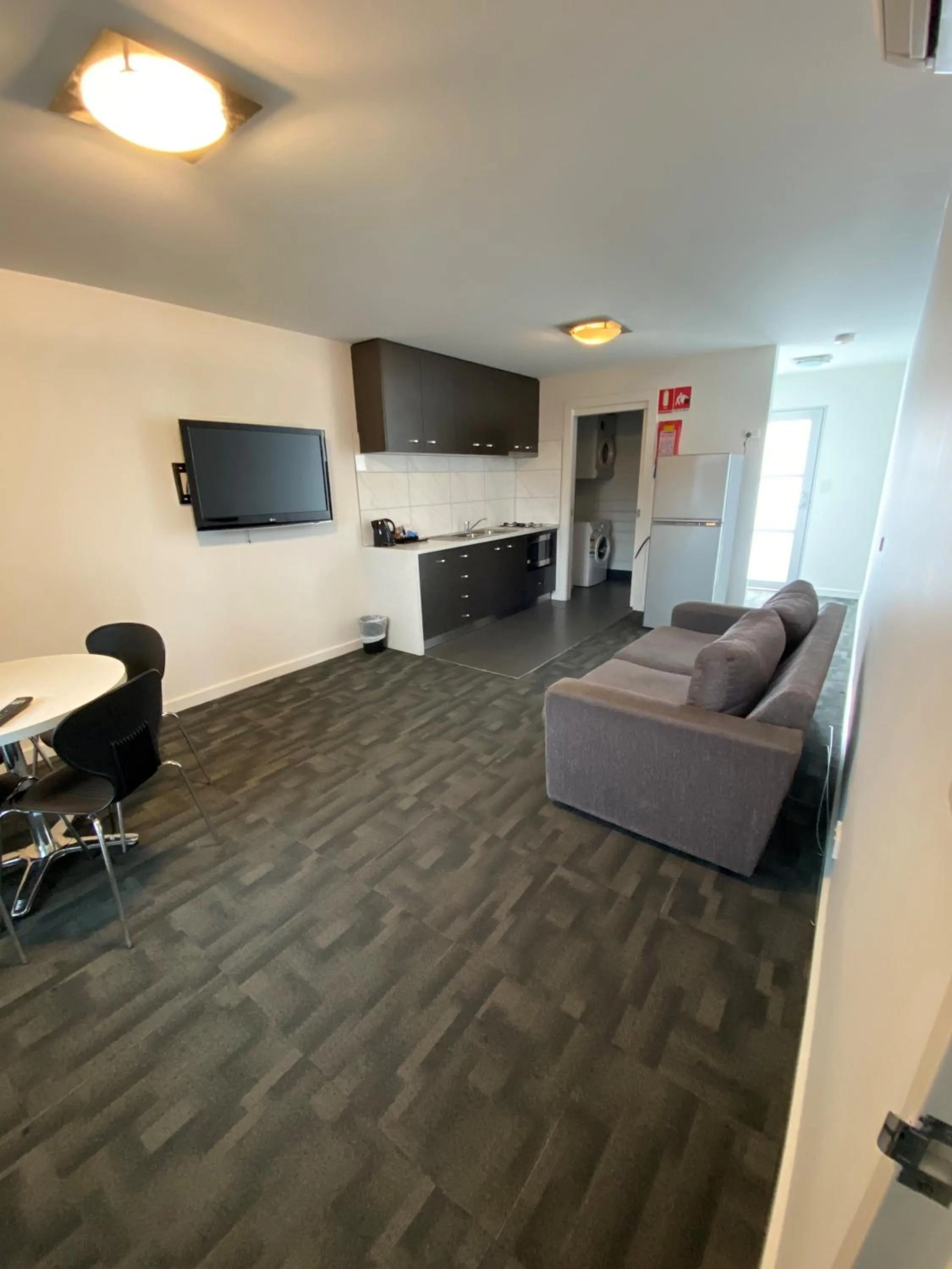 Kitchen or kitchenette in Brighton Hotel Motel