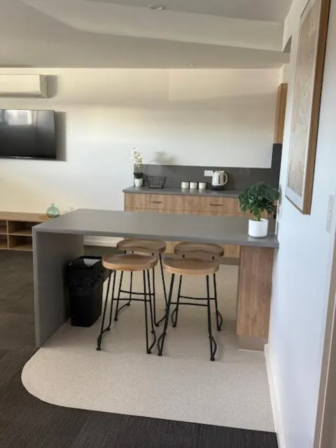 Brighton Hotel Motel