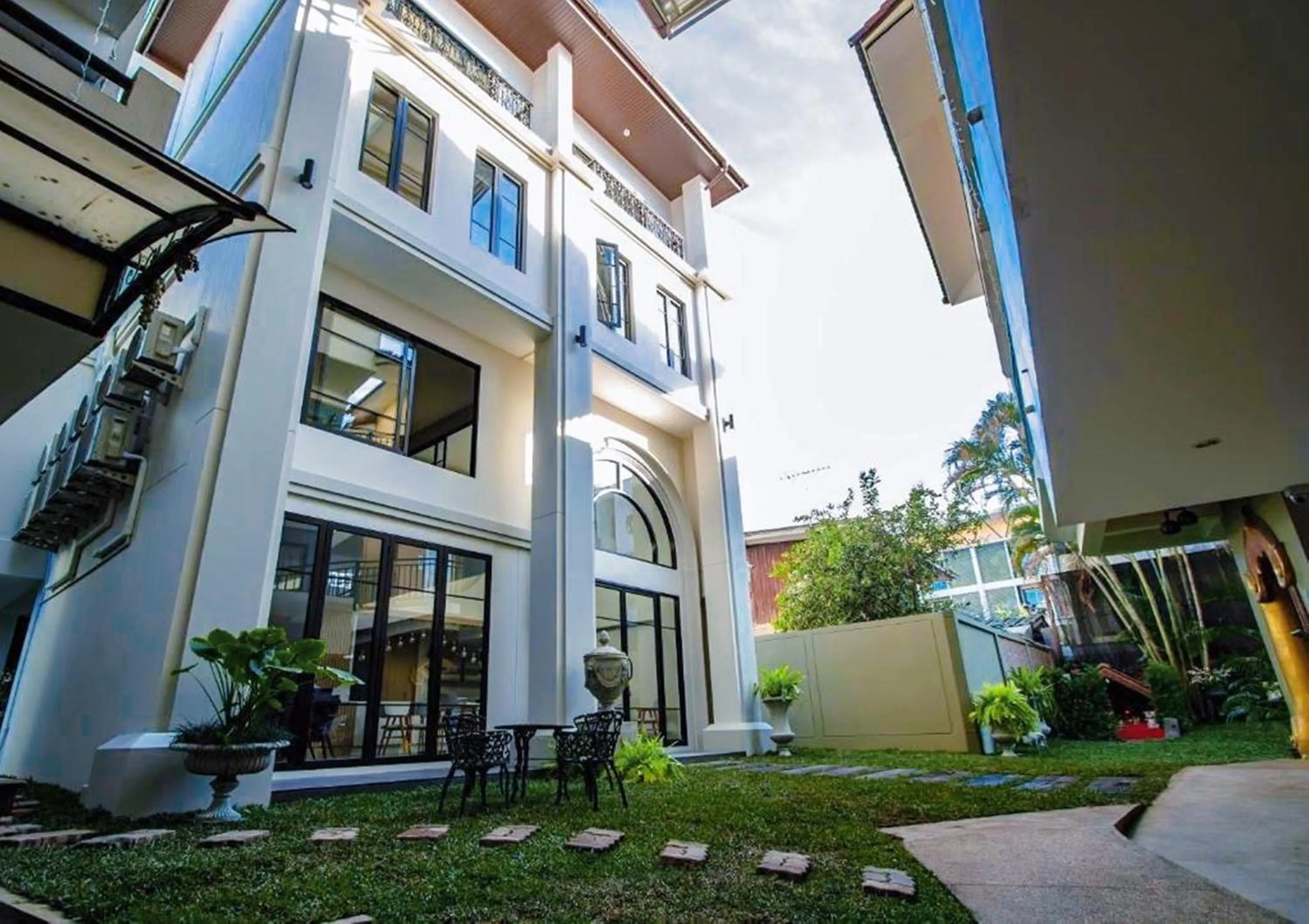 Property building in Eurana Boutique Hotel