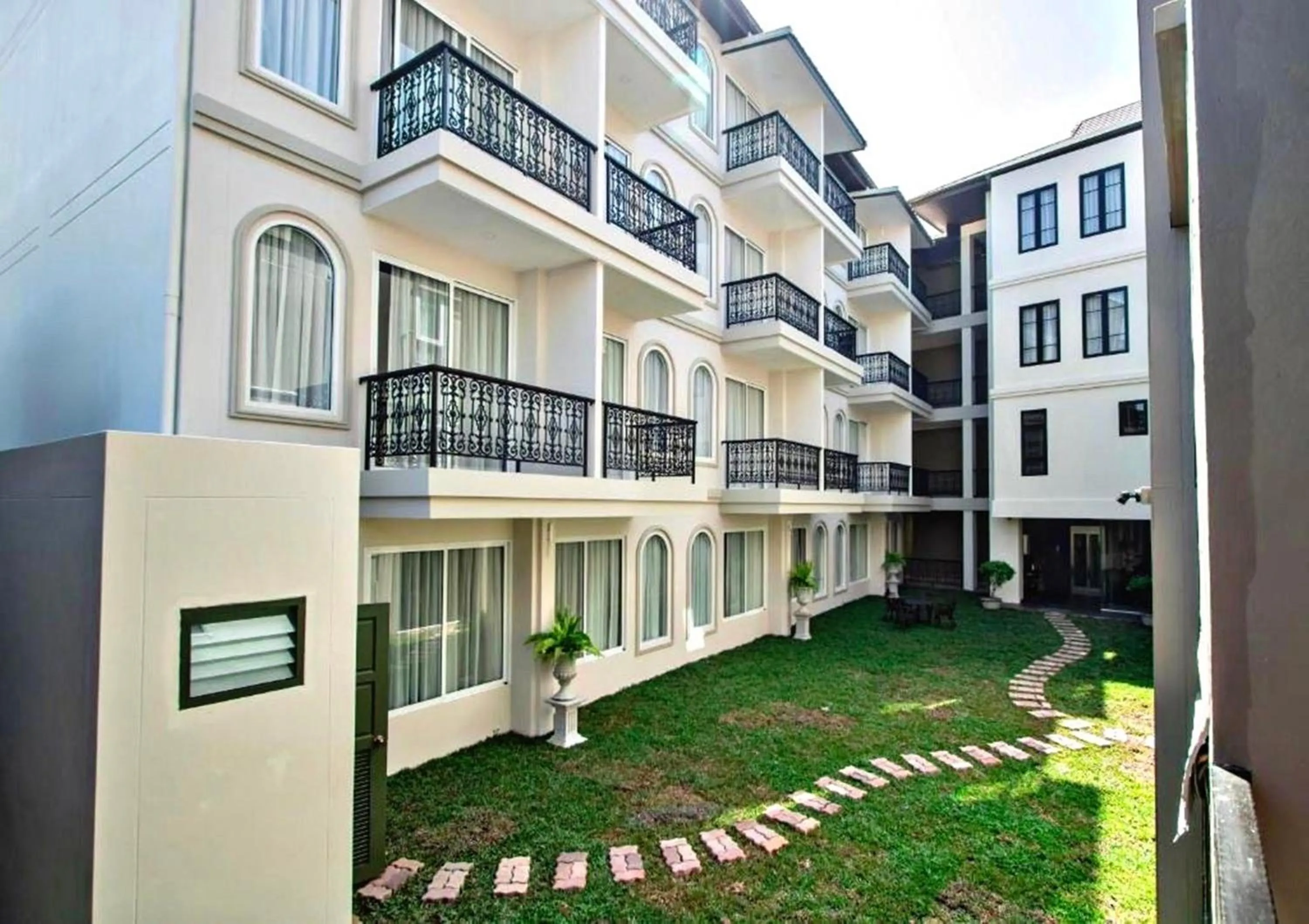 Property building in Eurana Boutique Hotel