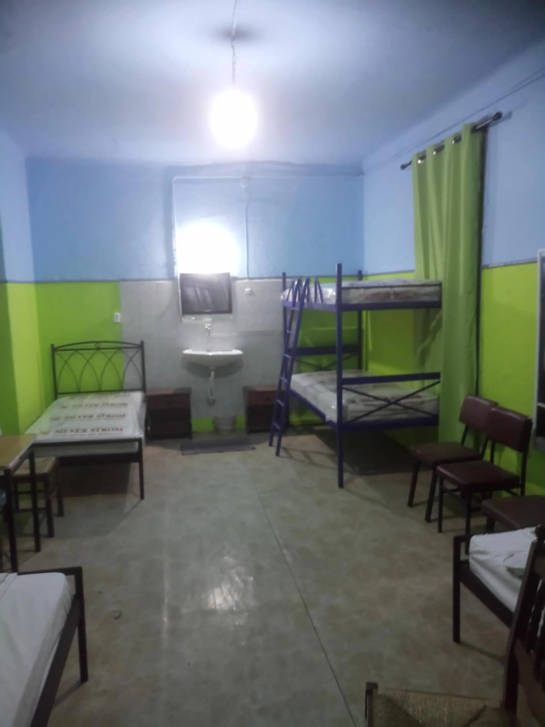 Family, Bed in Sparti