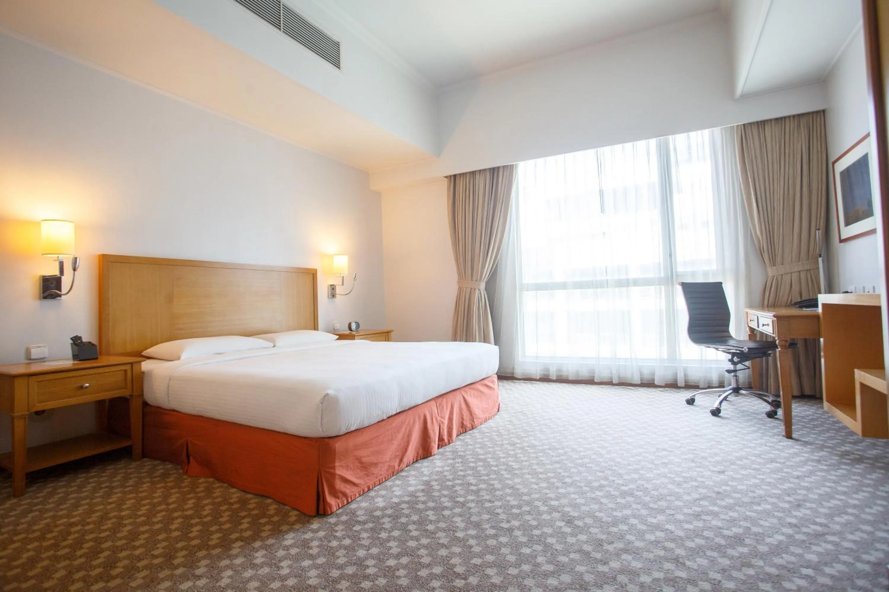 Bedroom, Bed in The Linden Suites