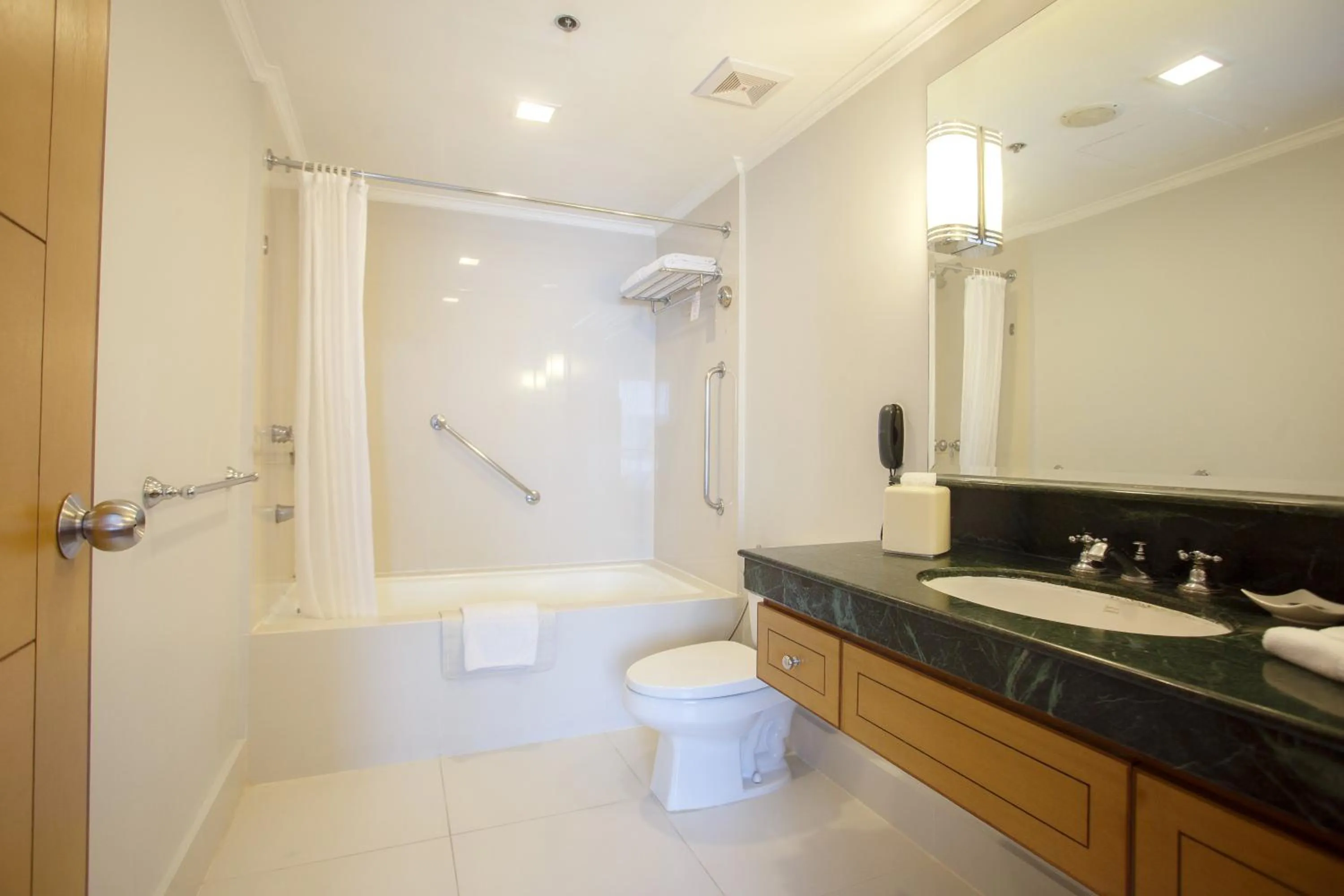 Bathroom in The Linden Suites