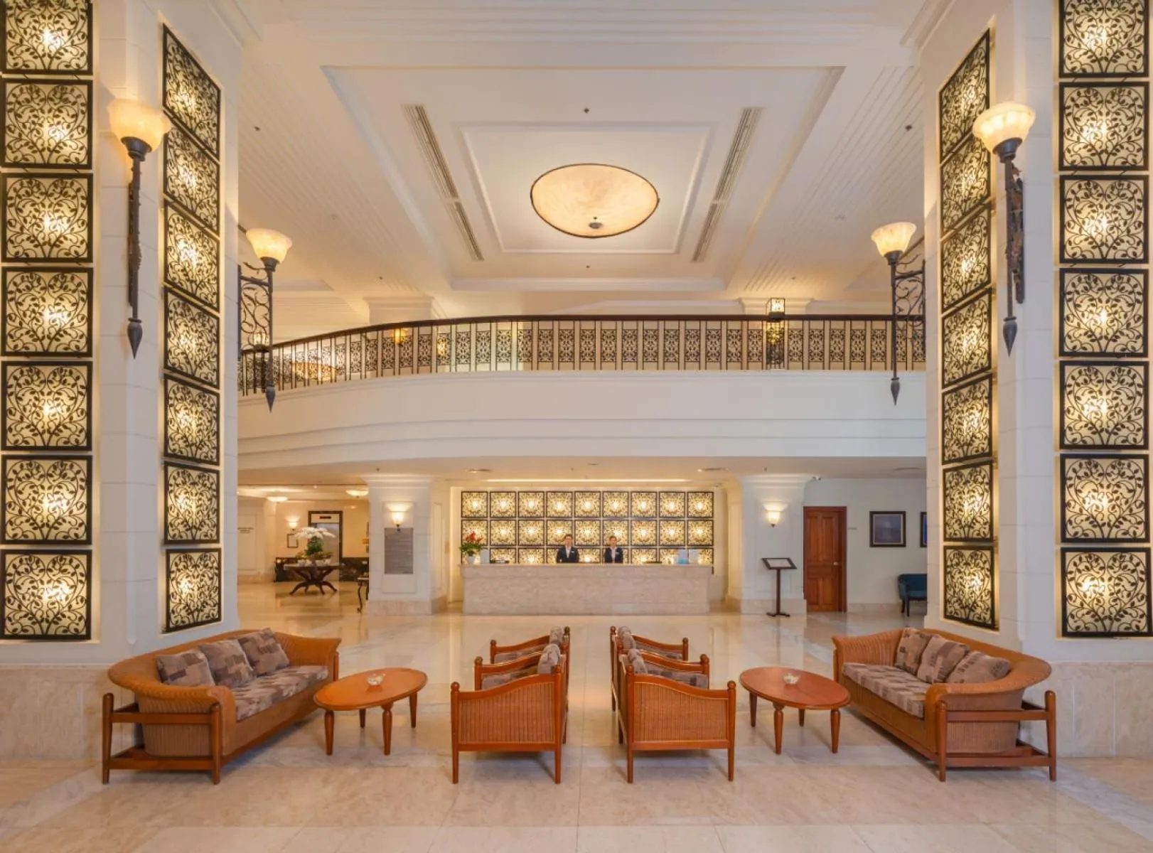 Lobby or reception in Sunrise Nha Trang Beach Hotel & Spa