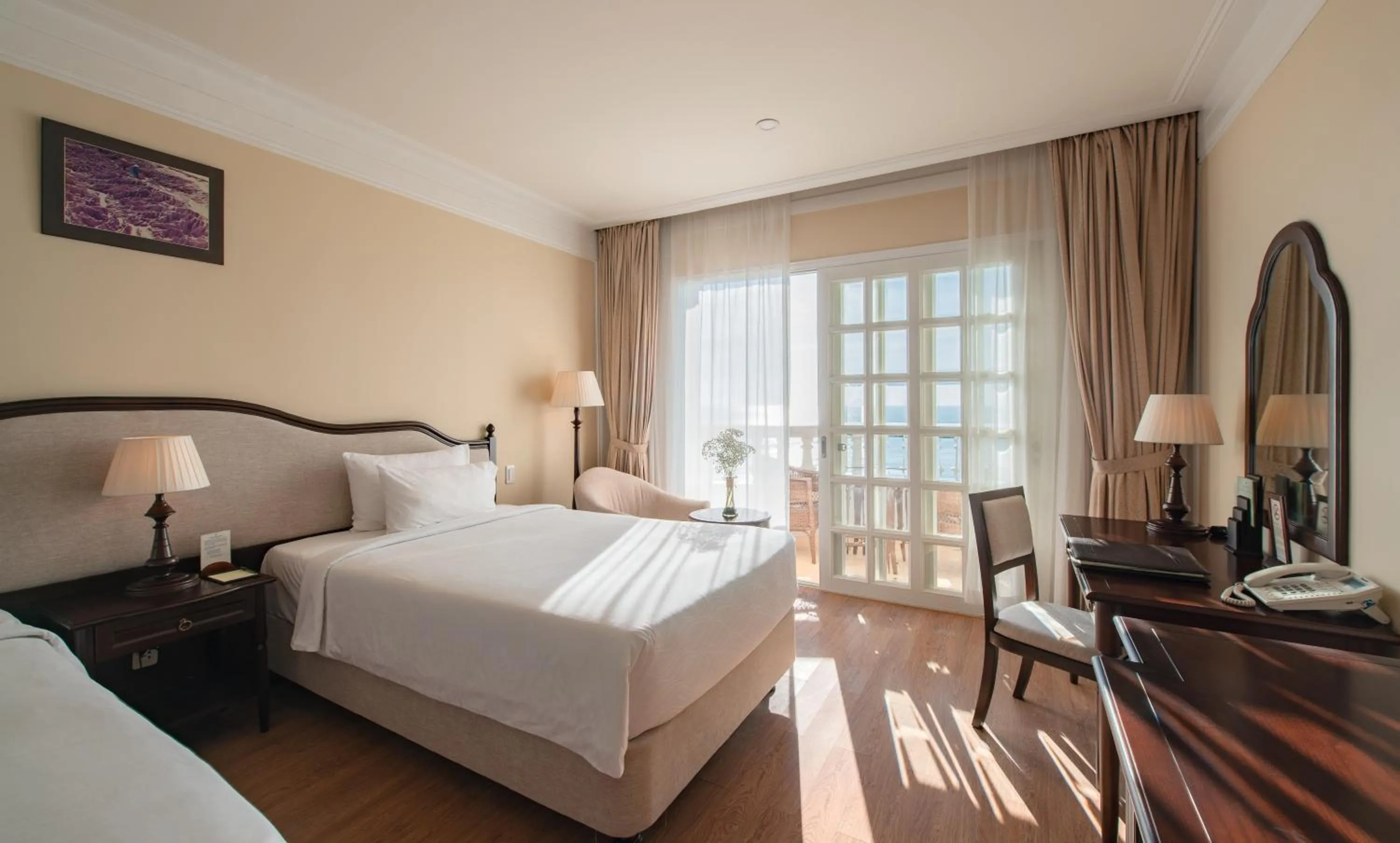 Bed in Sunrise Nha Trang Beach Hotel & Spa