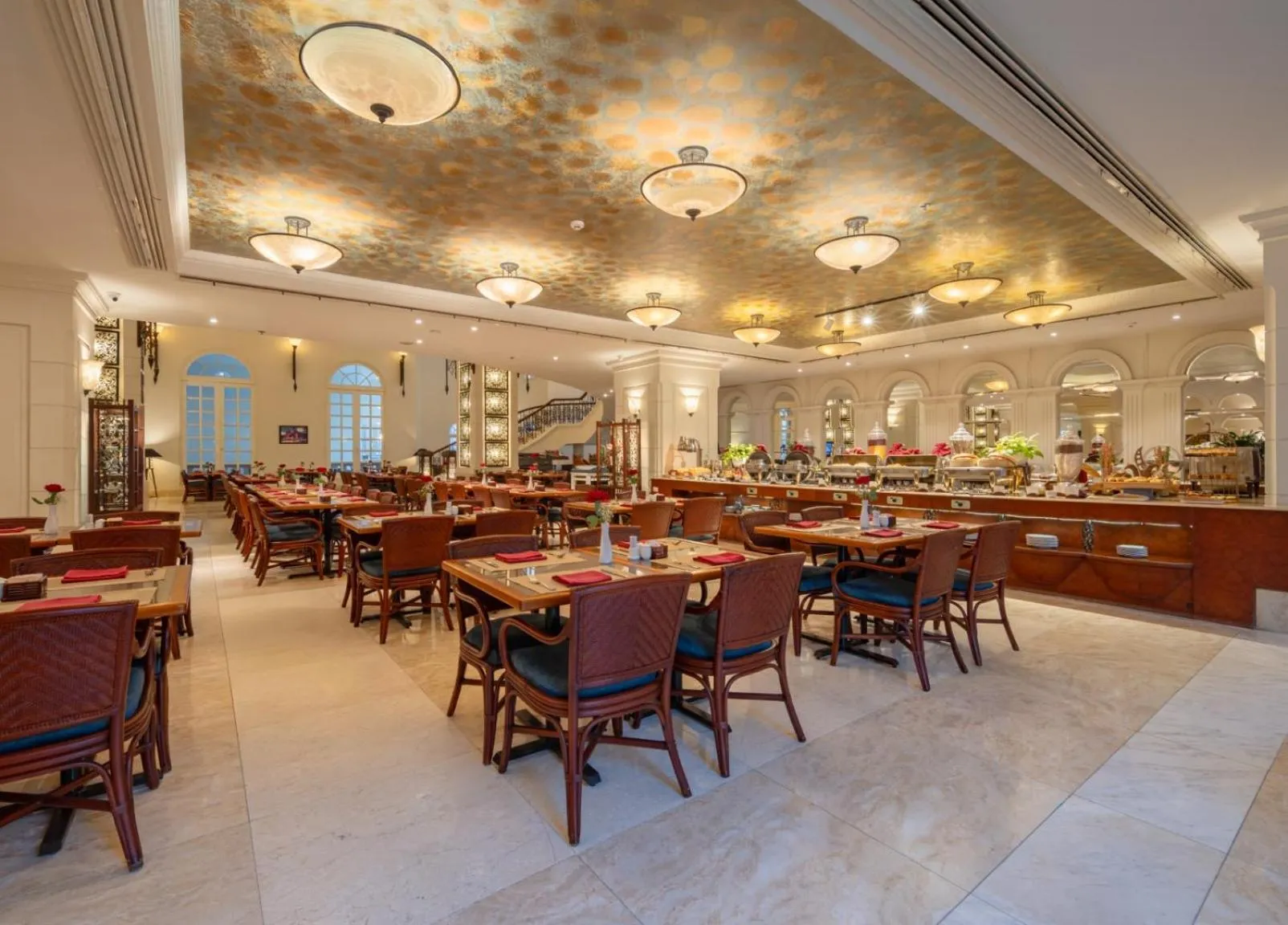 Restaurant/places to eat in Sunrise Nha Trang Beach Hotel & Spa