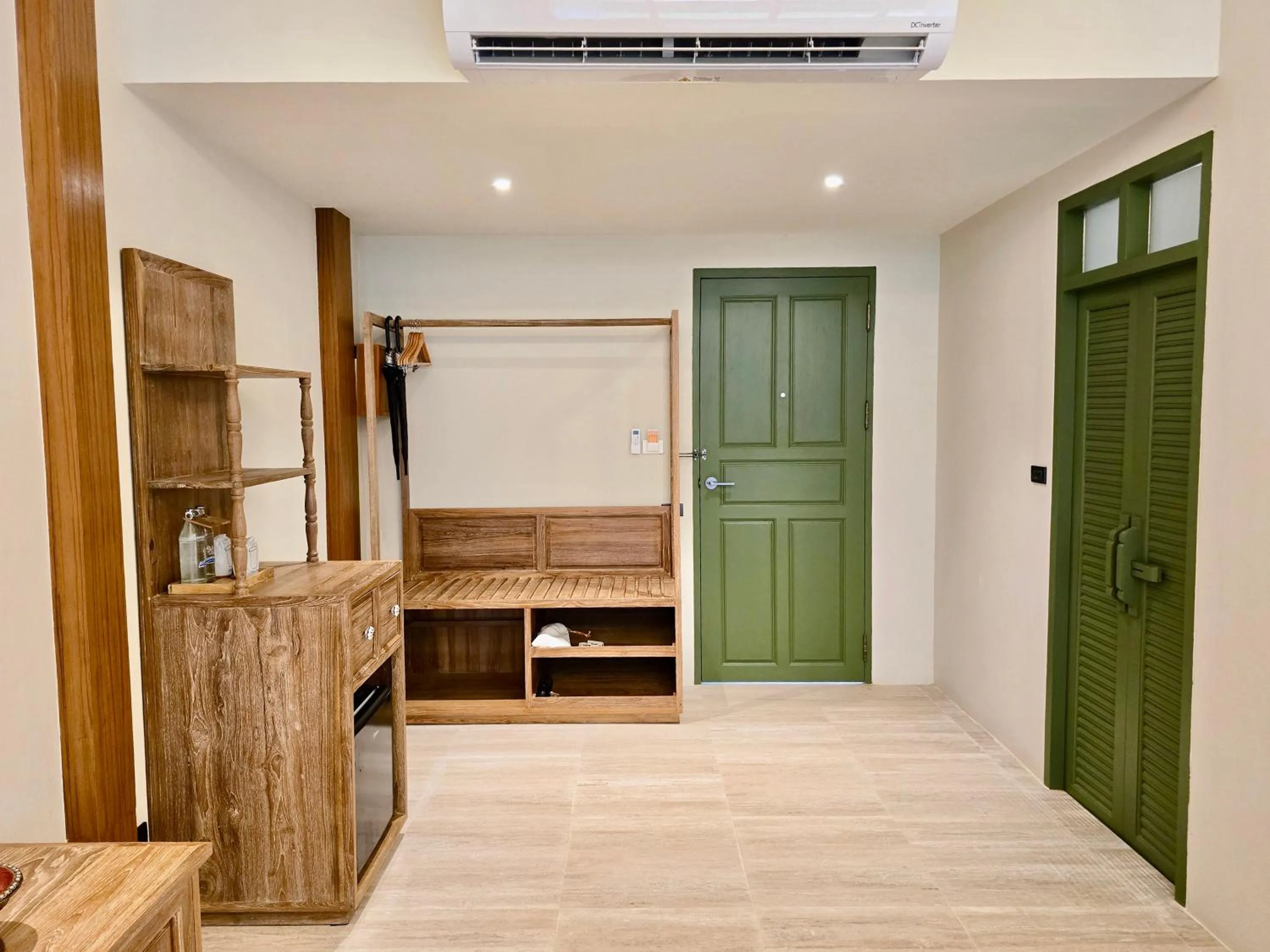 wardrobe in Lampang River Lodge