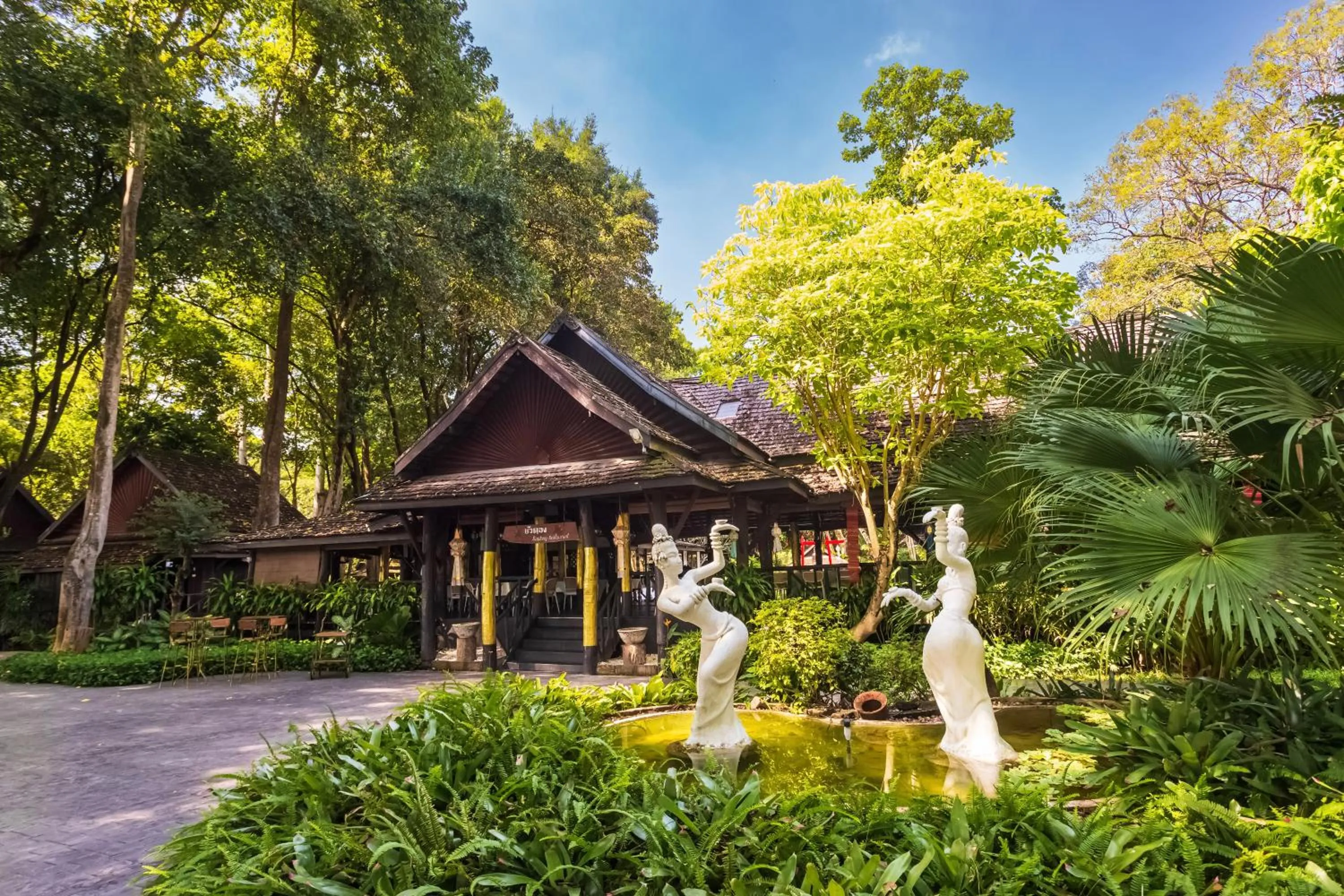 Restaurant/places to eat in Lampang River Lodge