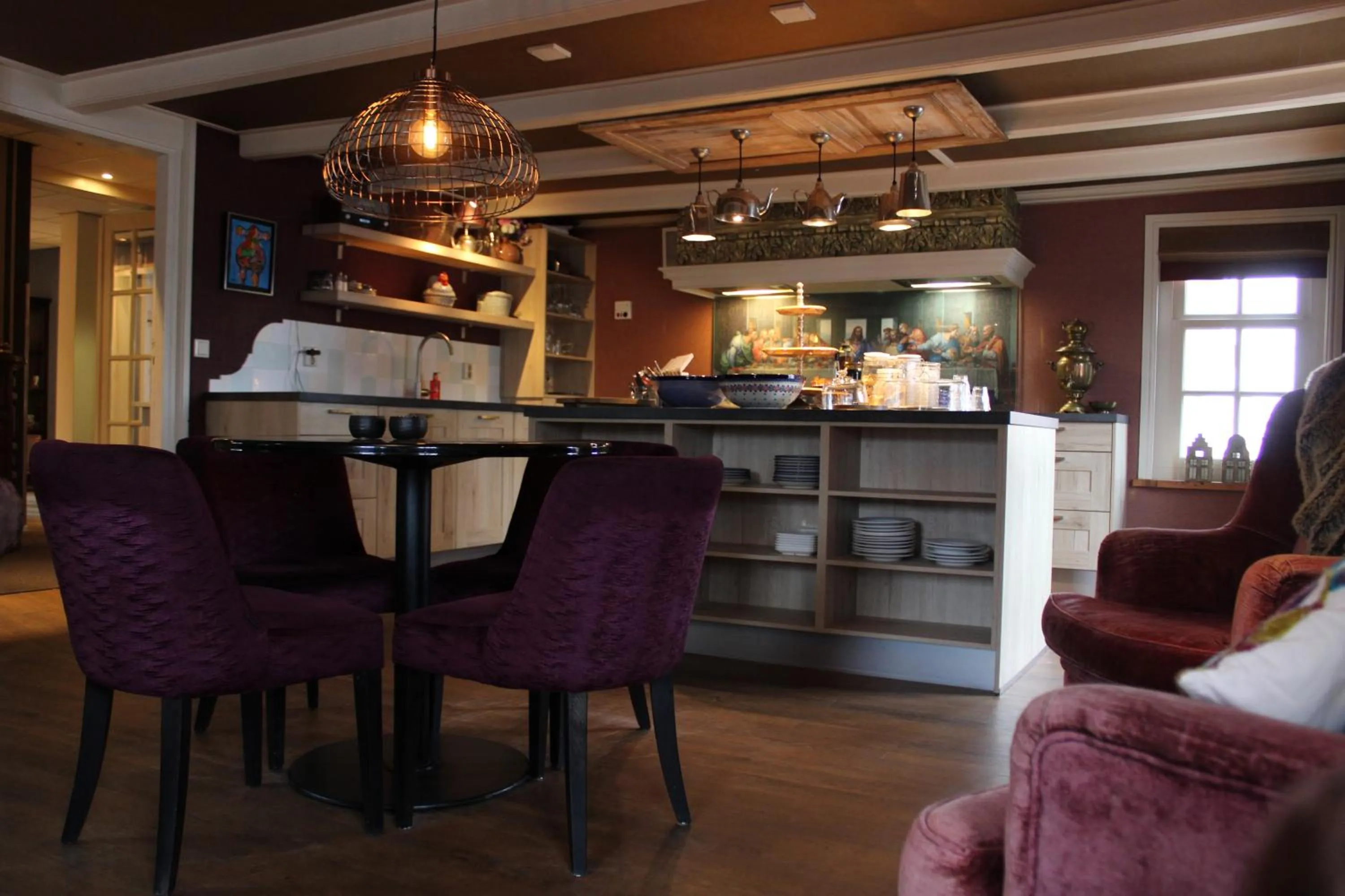 Coffee/tea facilities in Hotel West Inn