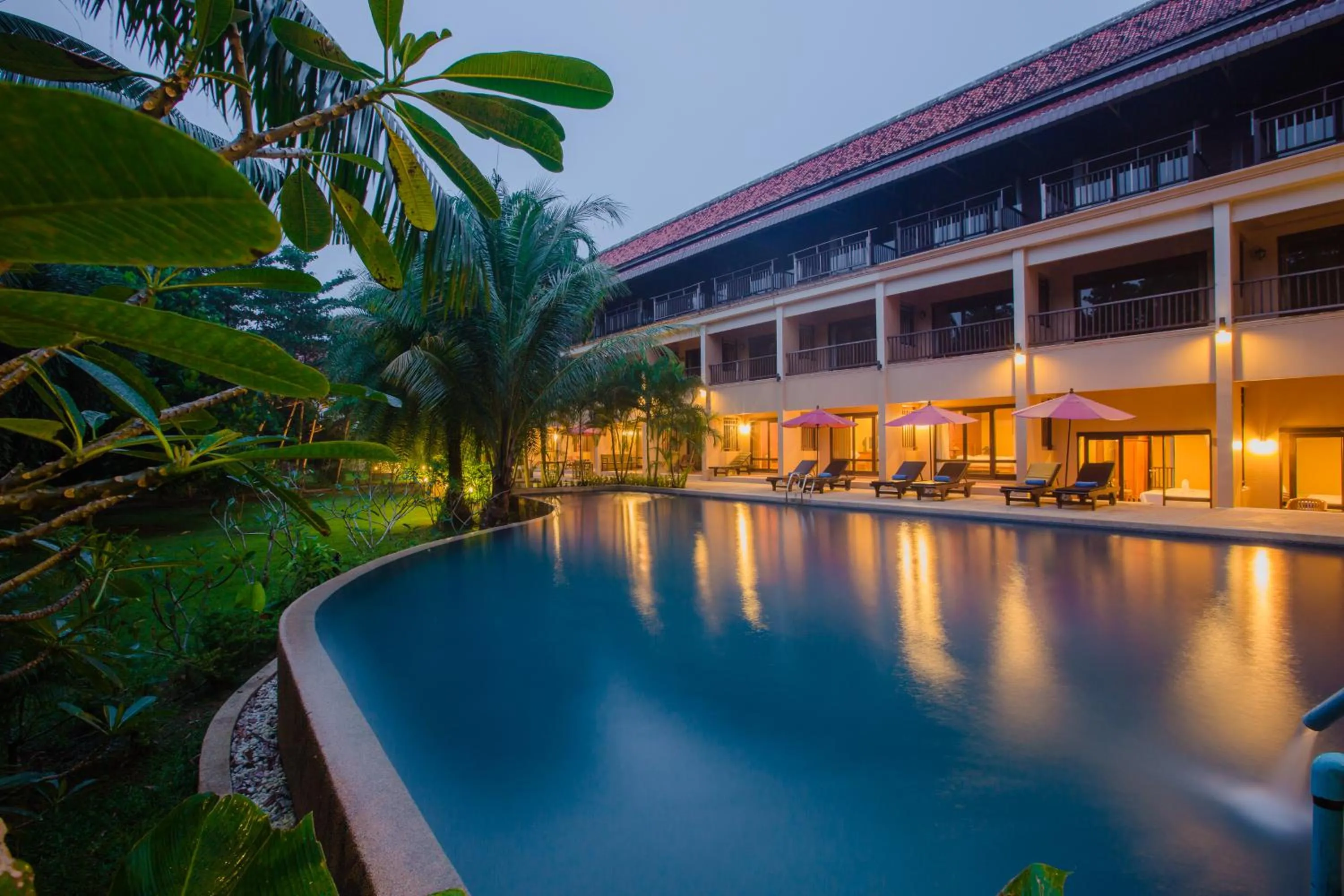 Swimming pool in Khaolak Mohin Tara Resort - SHA Certified