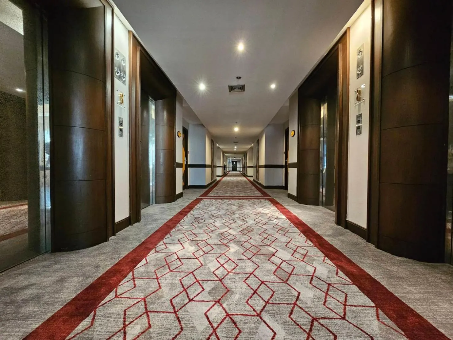 Photo of the whole room in Zenith Sukhumvit Hotel, Bangkok