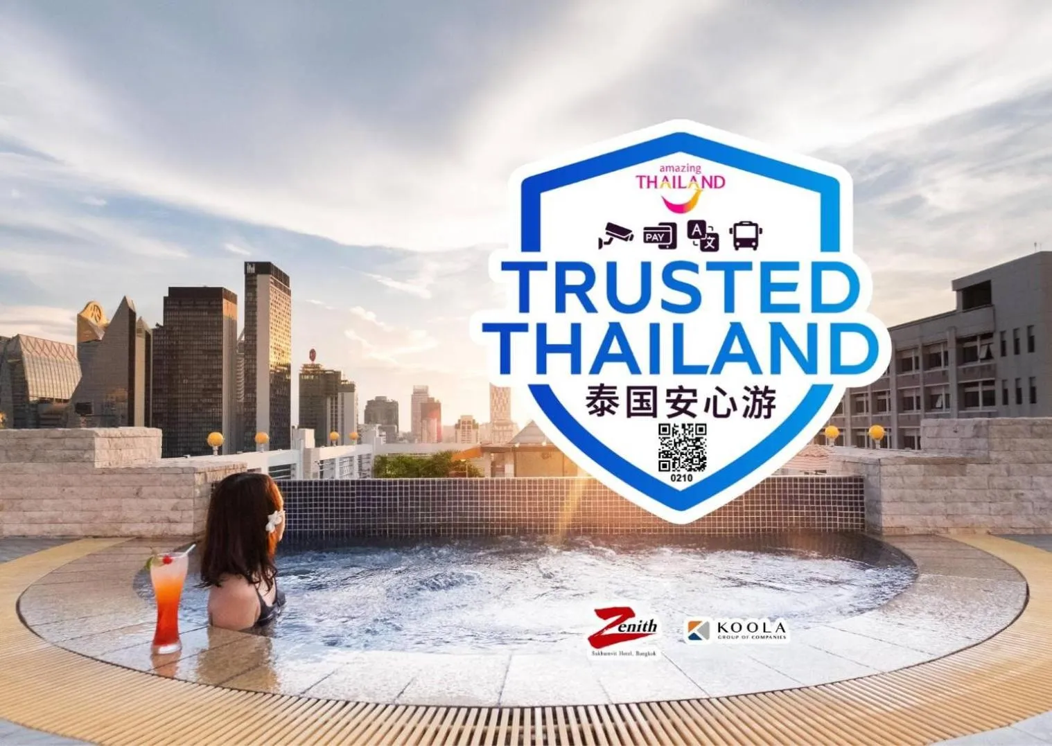 Swimming pool in Zenith Sukhumvit Hotel, Bangkok