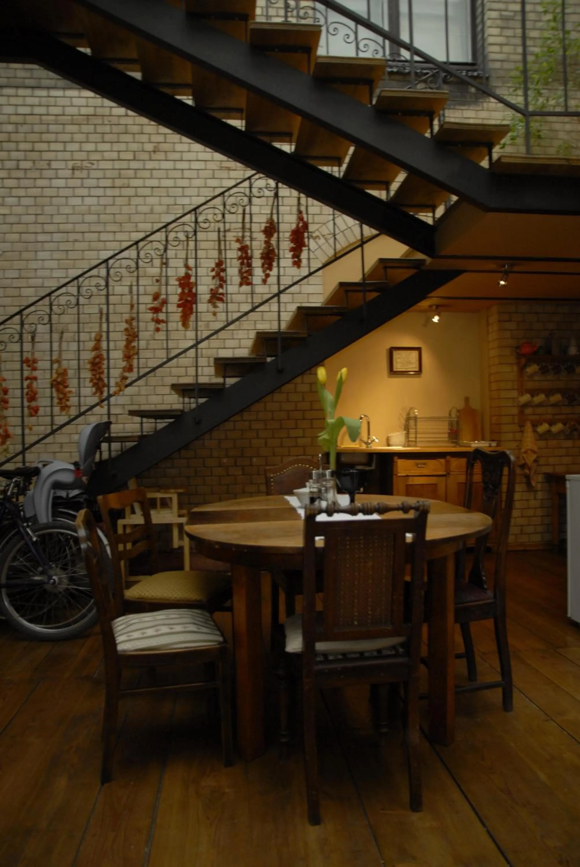 Dining area in Hostel, Pokoje gościnne Mleczarnia - Ozonowane