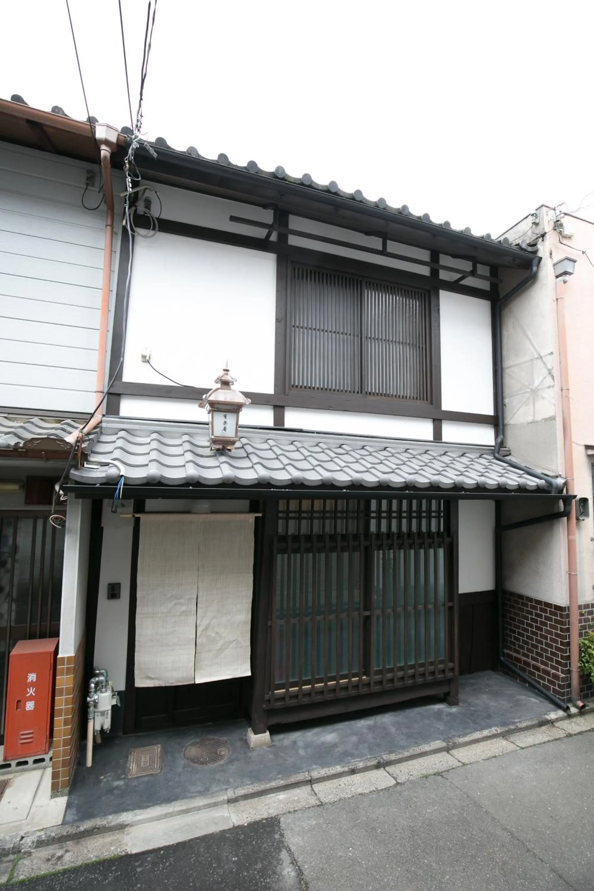 Facade/entrance in Nijo Yurakuan