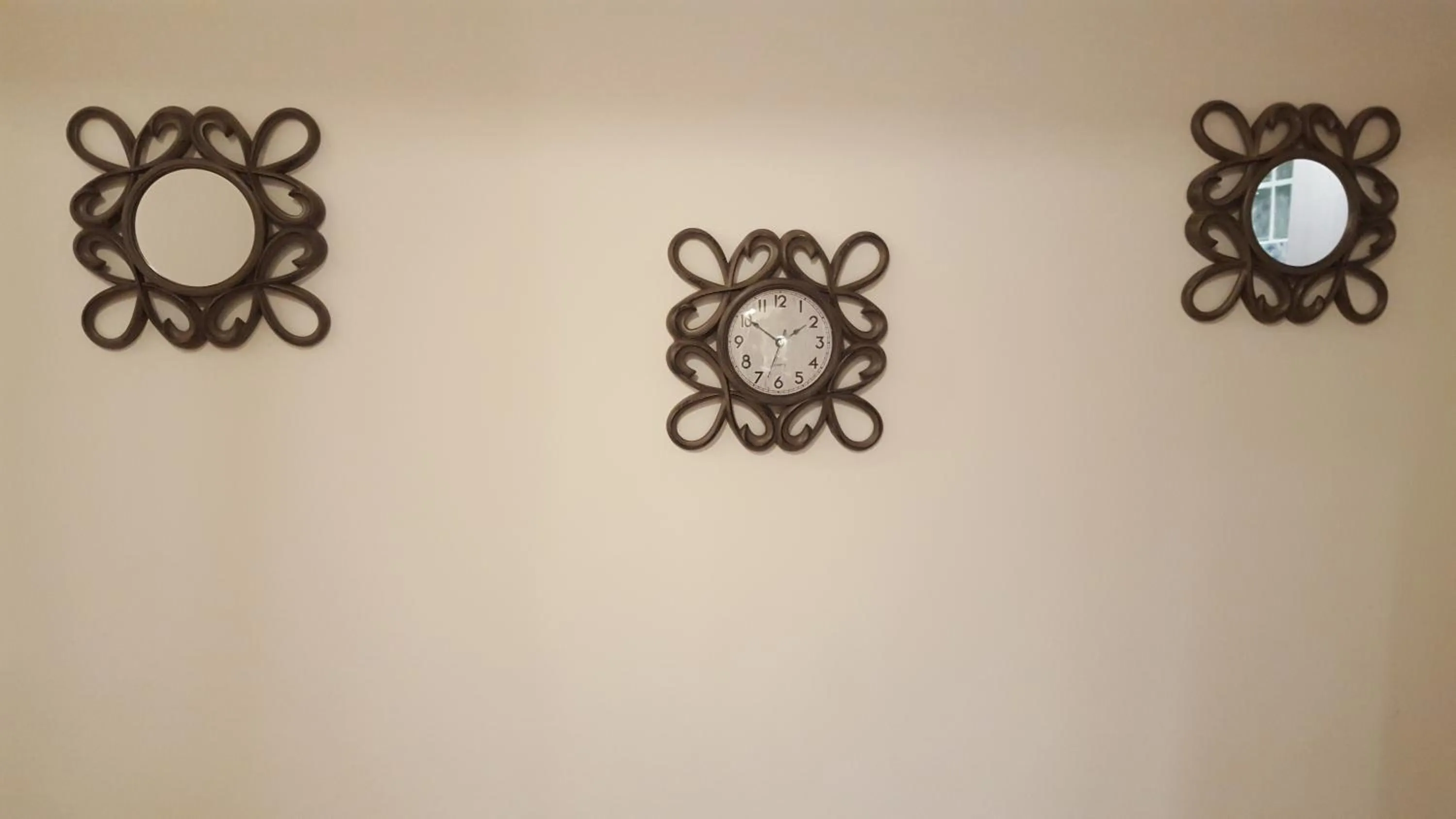 Decorative detail in Zoe's Studio