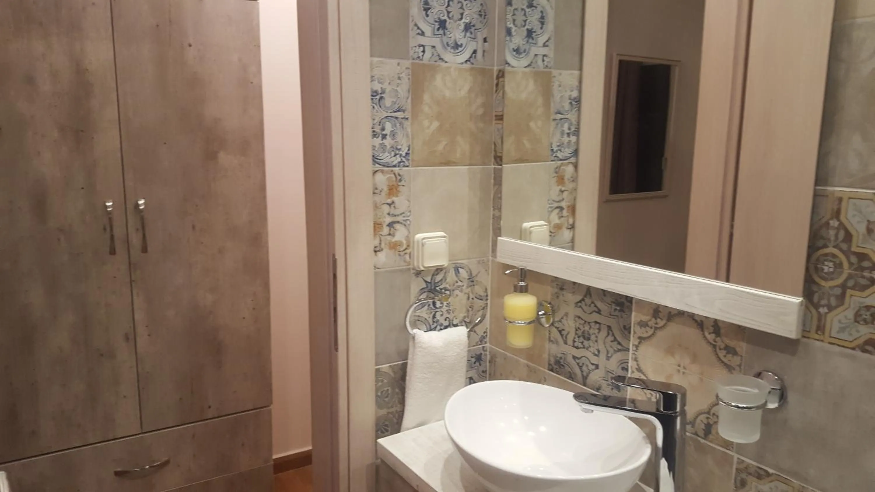 Toilet in Zoe's Studio