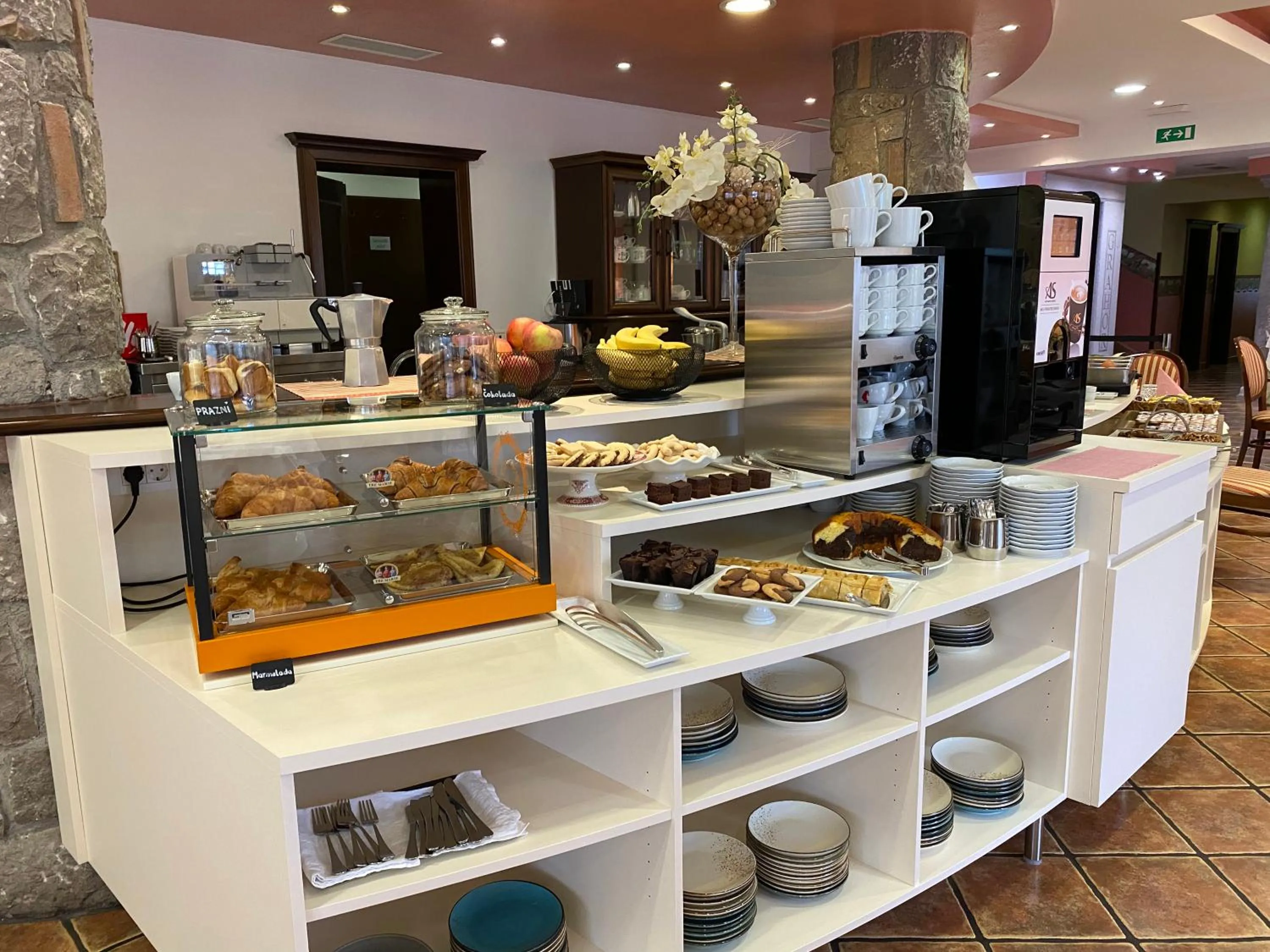 Breakfast in Boutique Hotel Grahor