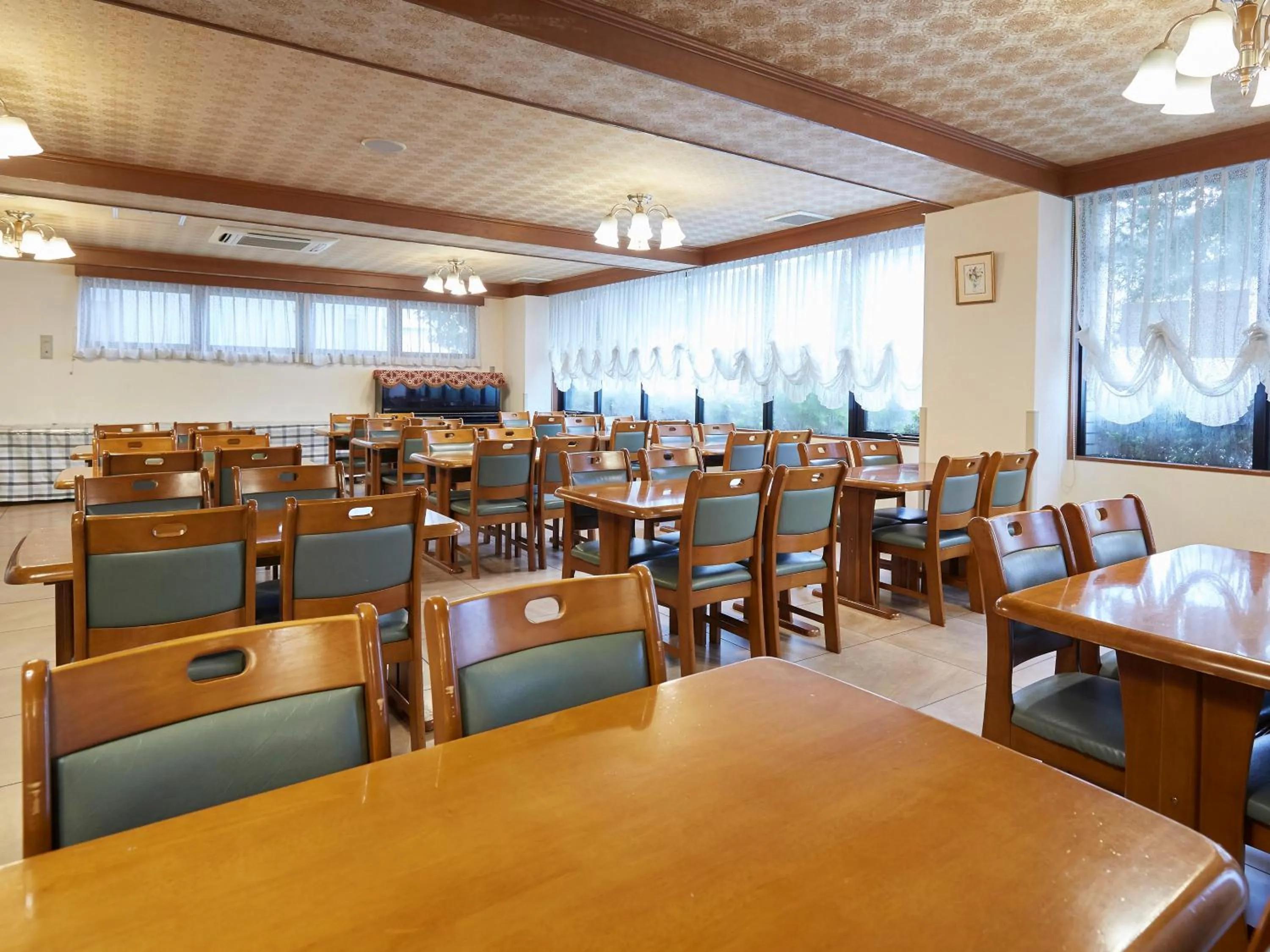 Restaurant/places to eat in Hotel Station Kyoto West