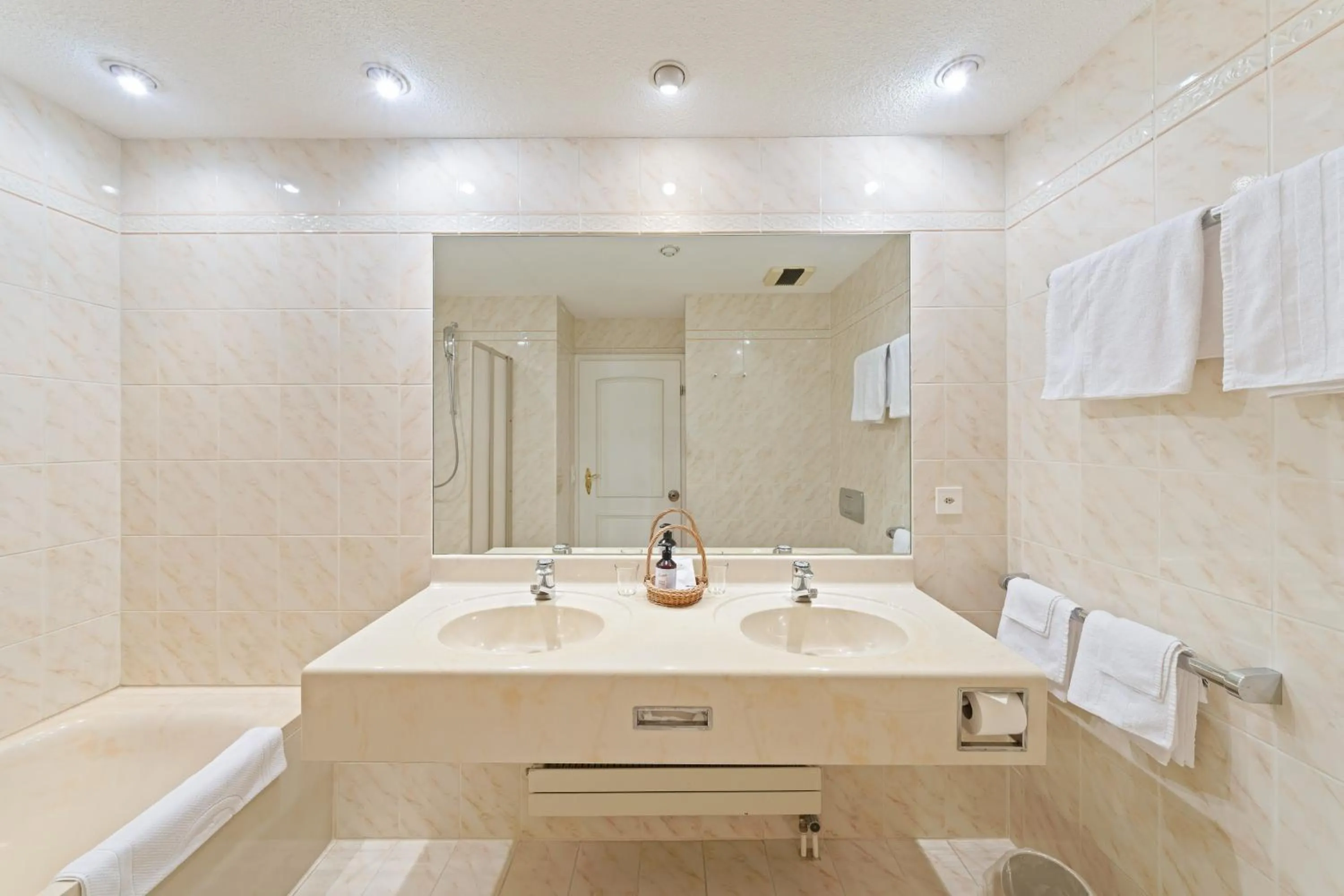 Bathroom in Hotel Mozart