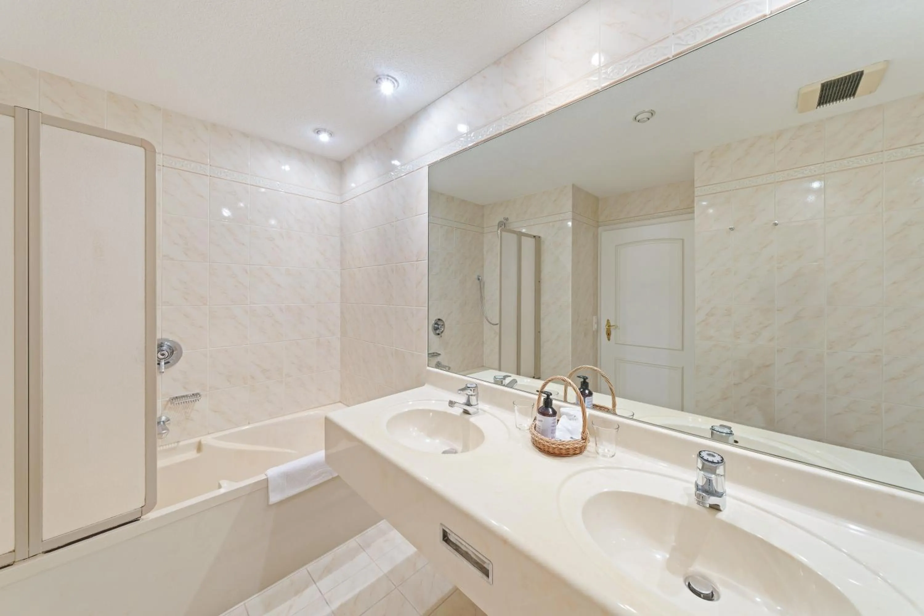 Toilet in Hotel Mozart