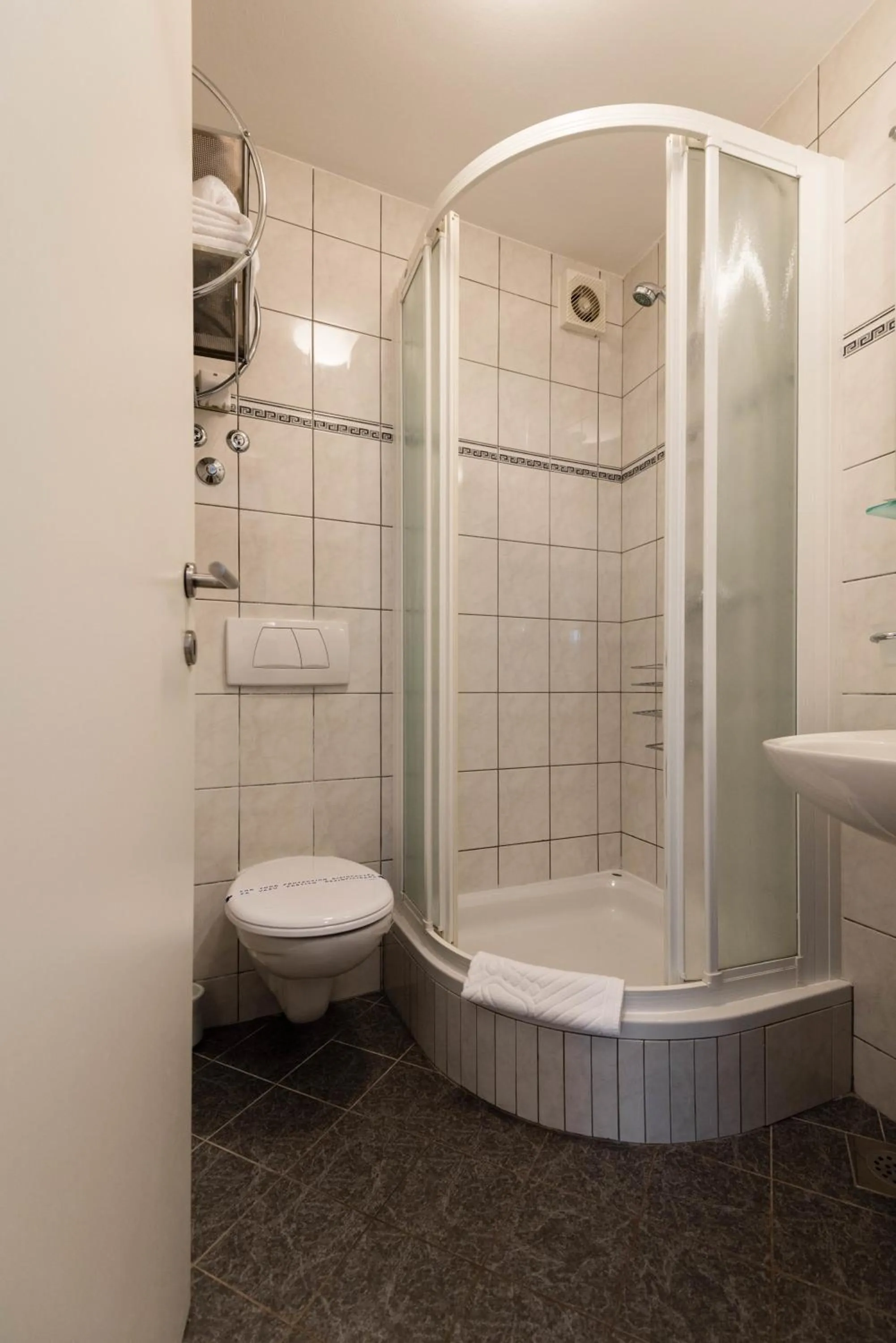 Shower in Villa Sv. Petar