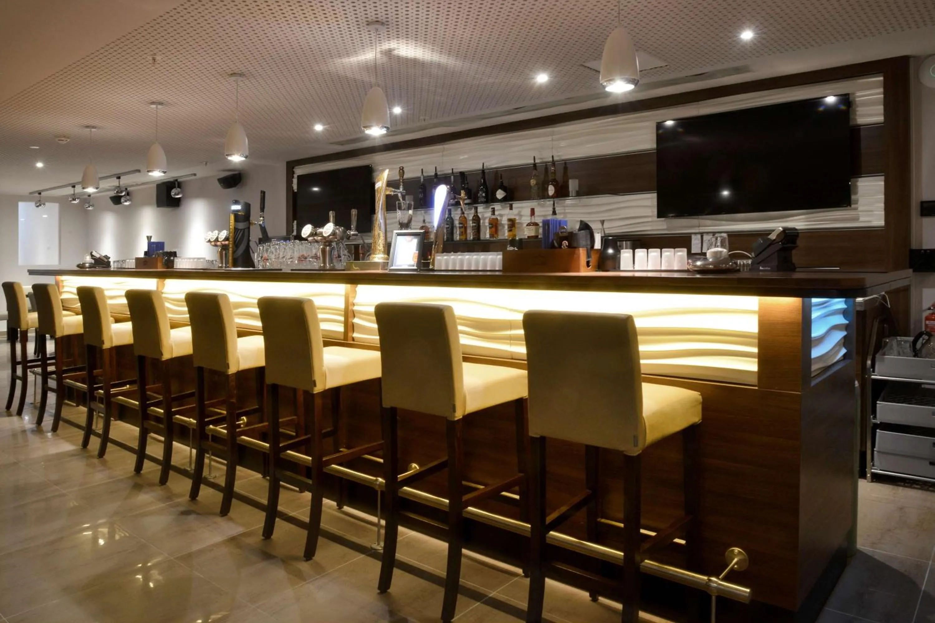 Lounge or bar, Lounge/Bar in Best Western Plus City Hotel