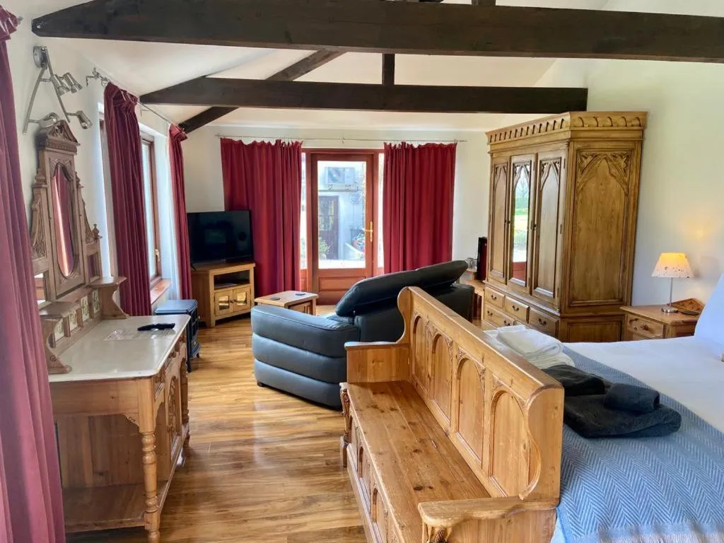 Bed in Jabajak Vineyard Restaurant & Rooms