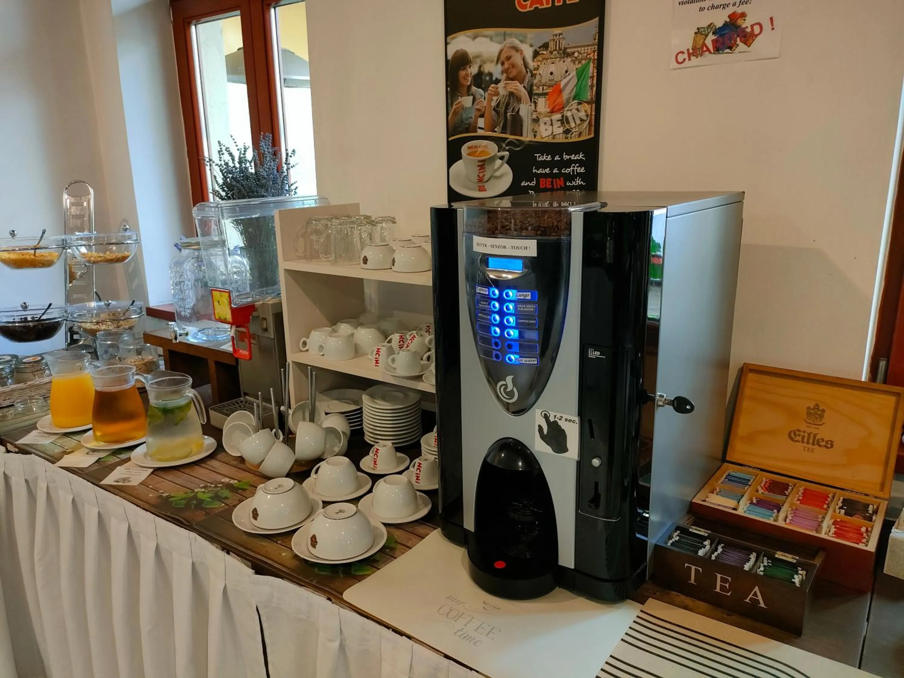 Restaurant/places to eat in Hotel Peklo