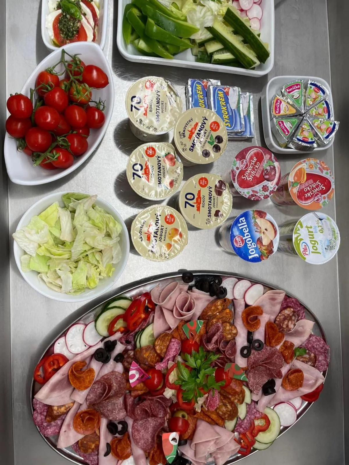 Restaurant/places to eat in Hotel Peklo