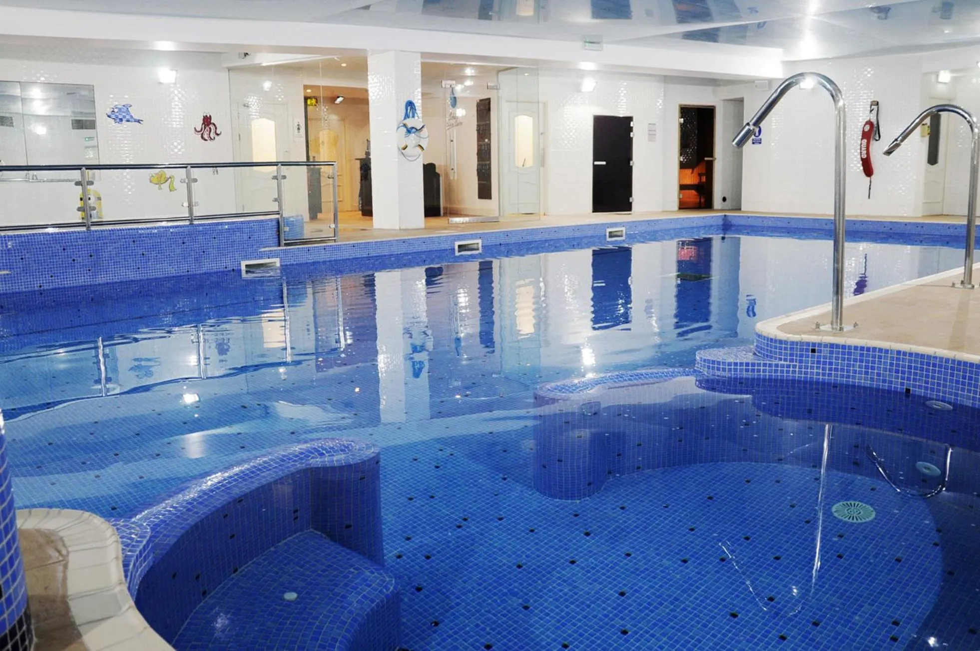 Swimming pool in Schull Harbour Hotel & Leisure Centre